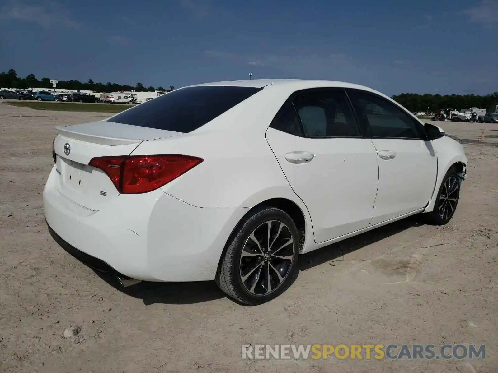 4 Photograph of a damaged car 5YFBURHE3KP908386 TOYOTA COROLLA 2019