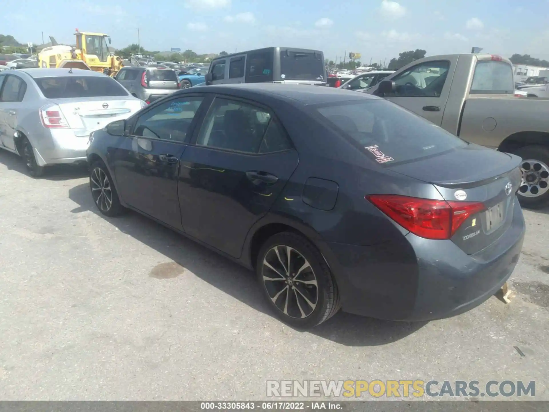 3 Photograph of a damaged car 5YFBURHE3KP908940 TOYOTA COROLLA 2019