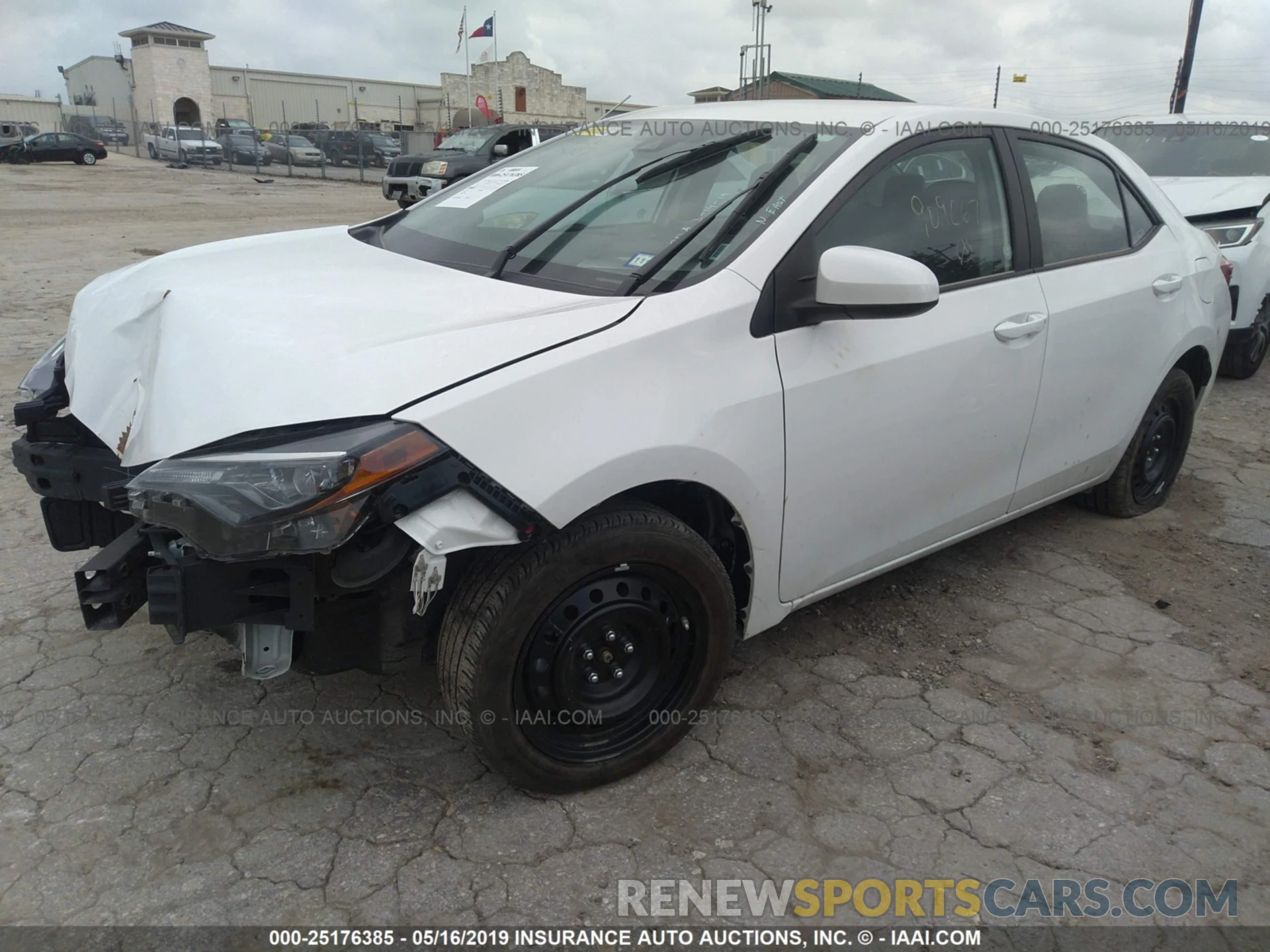 2 Photograph of a damaged car 5YFBURHE3KP909067 TOYOTA COROLLA 2019