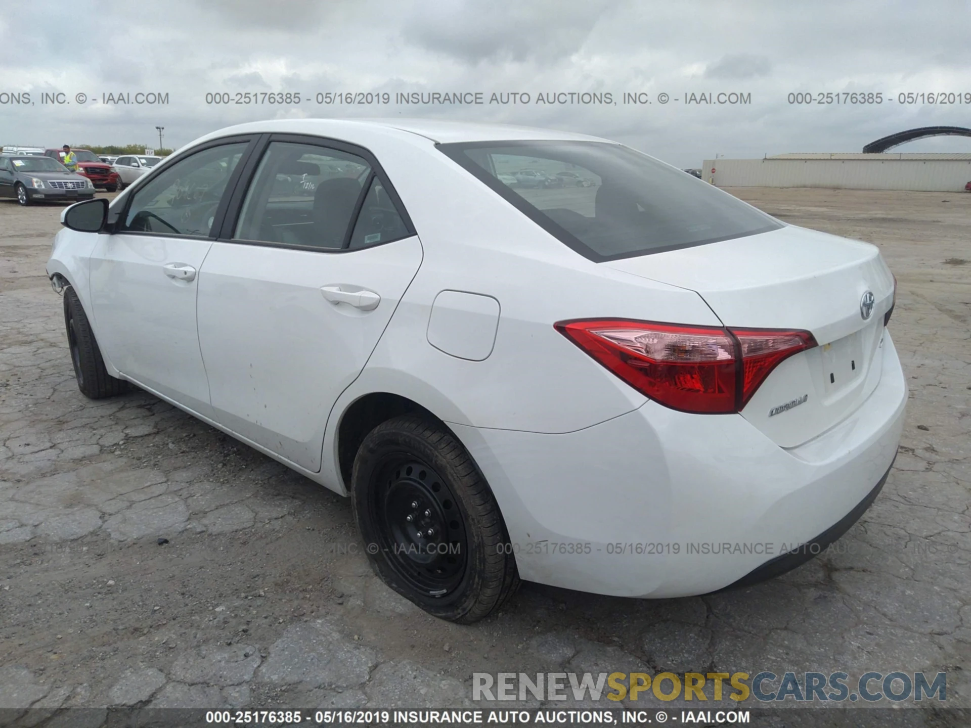 3 Photograph of a damaged car 5YFBURHE3KP909067 TOYOTA COROLLA 2019