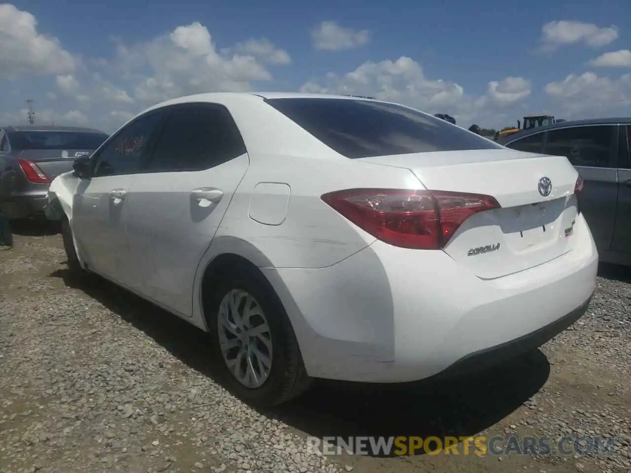 3 Photograph of a damaged car 5YFBURHE3KP909196 TOYOTA COROLLA 2019