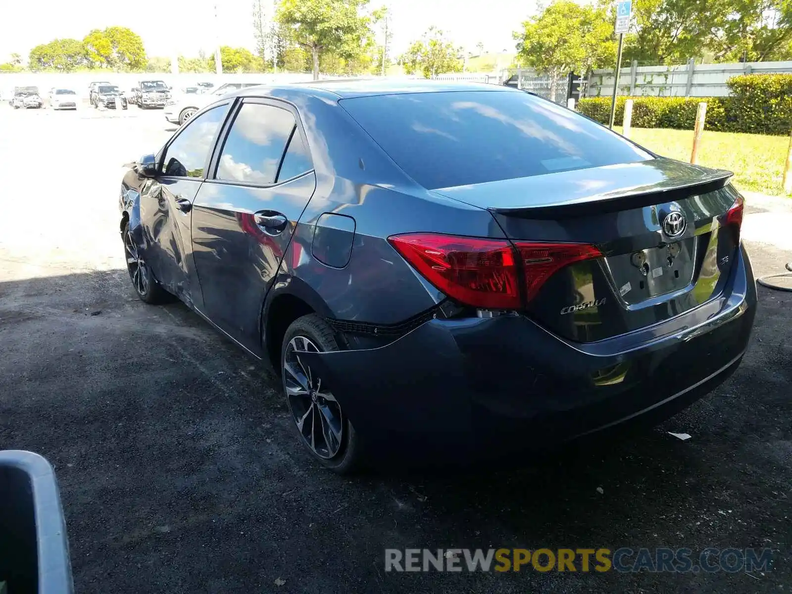 3 Photograph of a damaged car 5YFBURHE3KP910302 TOYOTA COROLLA 2019