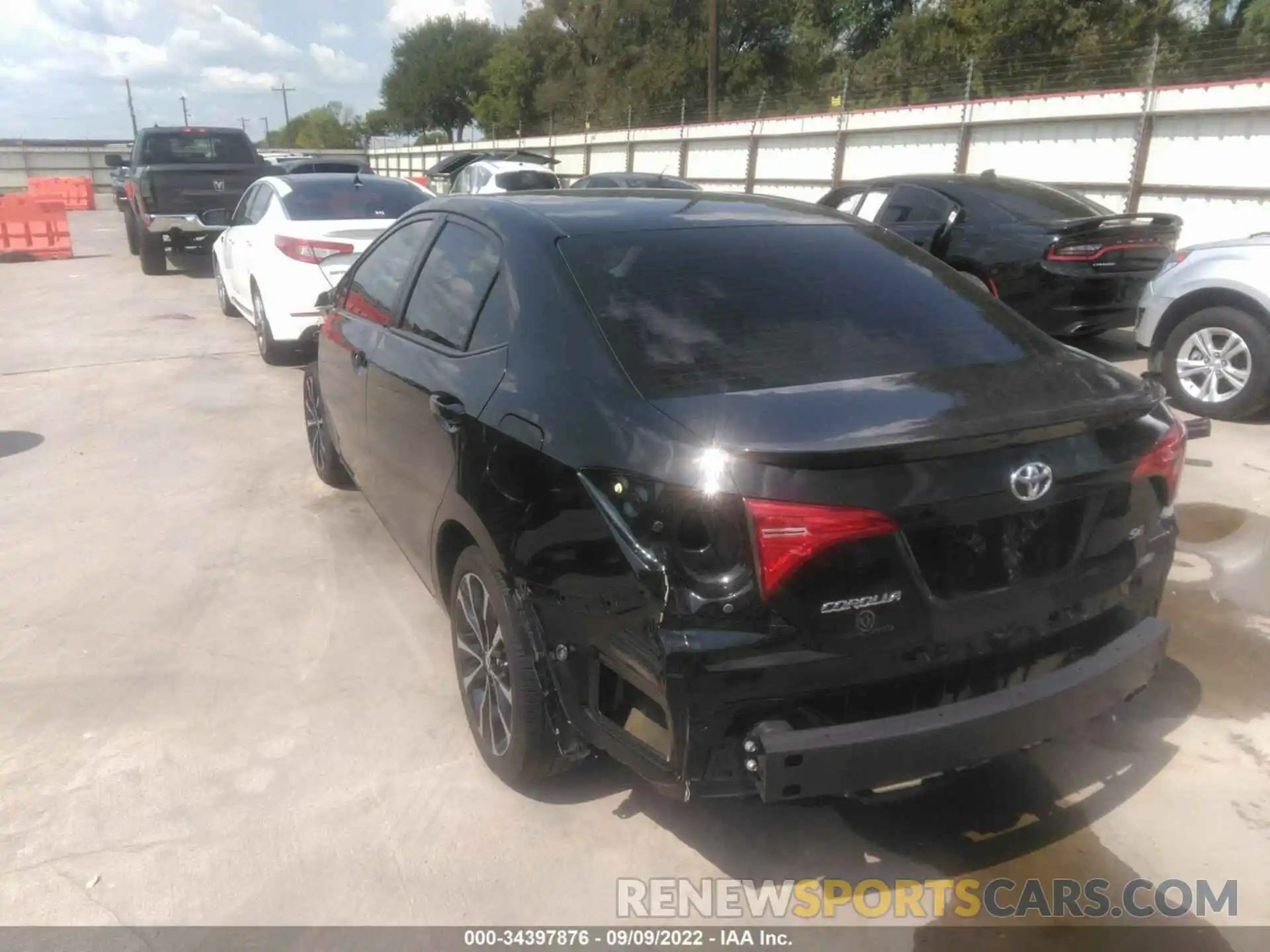 3 Photograph of a damaged car 5YFBURHE3KP911062 TOYOTA COROLLA 2019