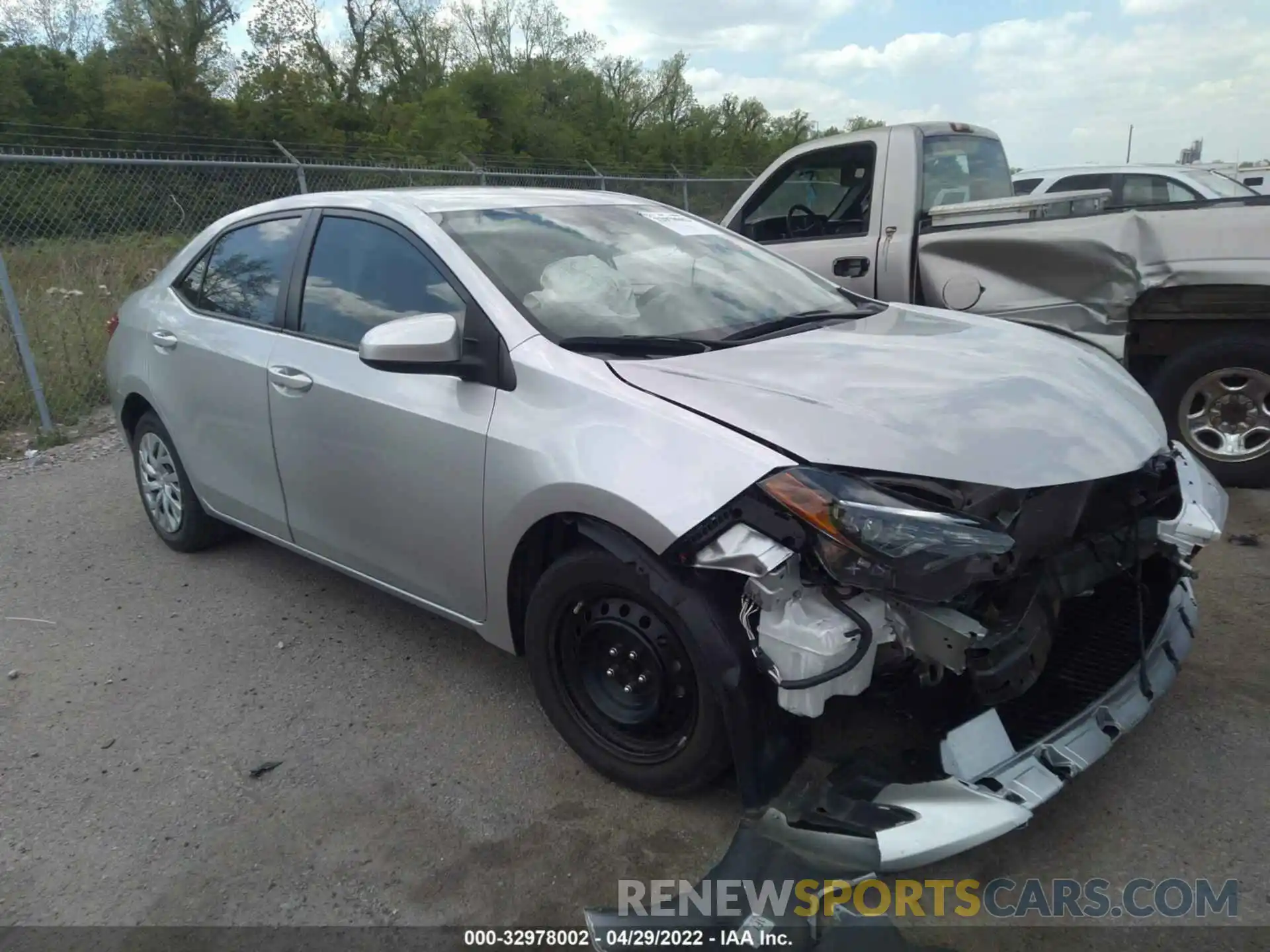 1 Photograph of a damaged car 5YFBURHE3KP911658 TOYOTA COROLLA 2019