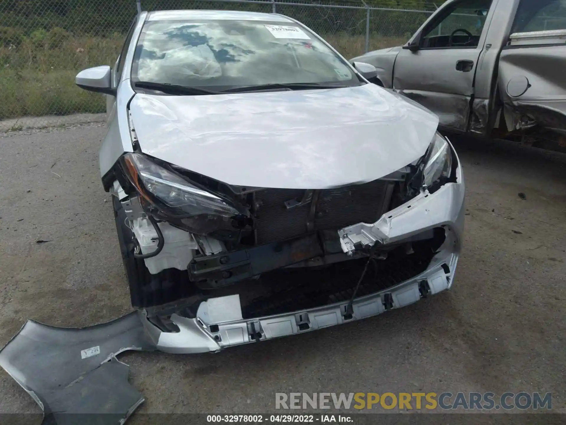 6 Photograph of a damaged car 5YFBURHE3KP911658 TOYOTA COROLLA 2019