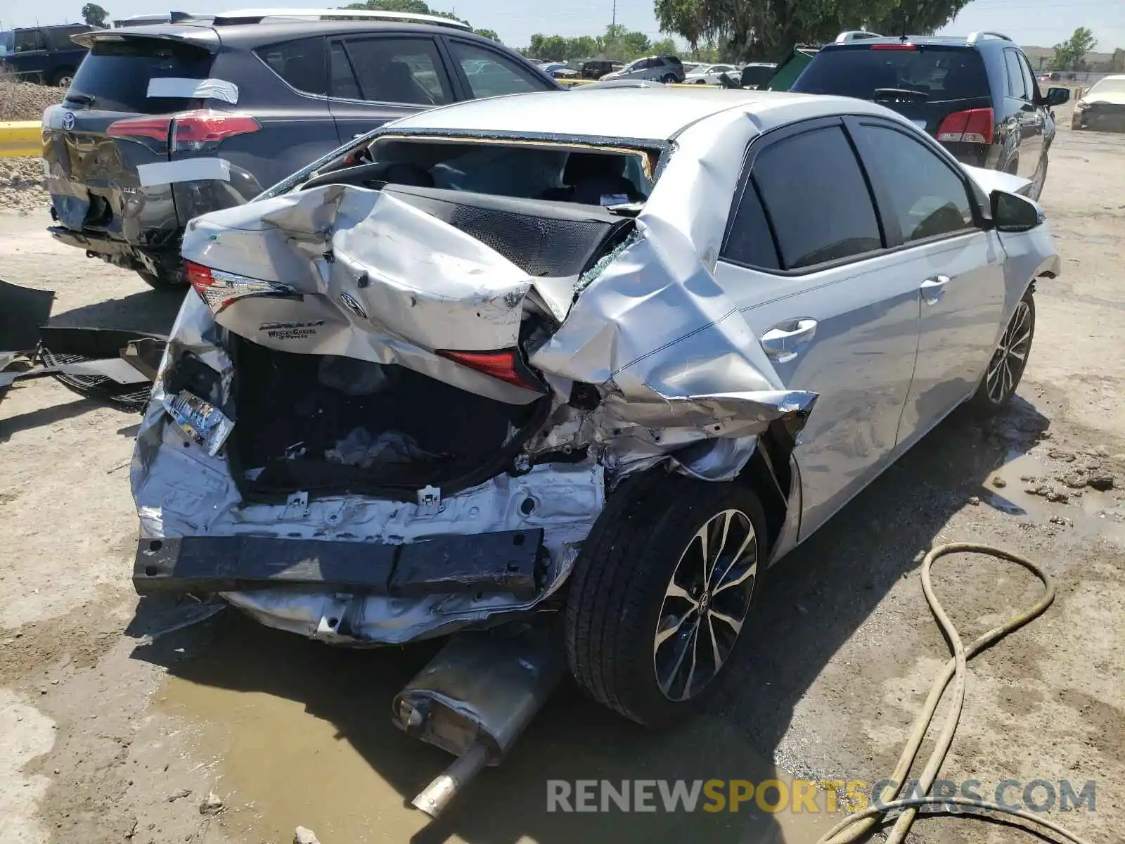 4 Photograph of a damaged car 5YFBURHE3KP912972 TOYOTA COROLLA 2019