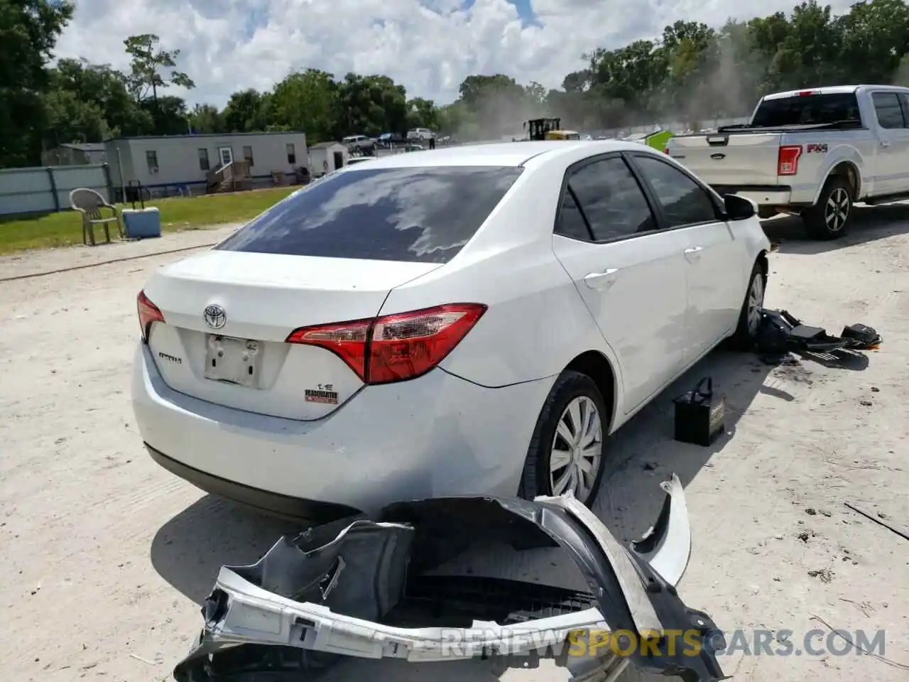 4 Photograph of a damaged car 5YFBURHE3KP913040 TOYOTA COROLLA 2019