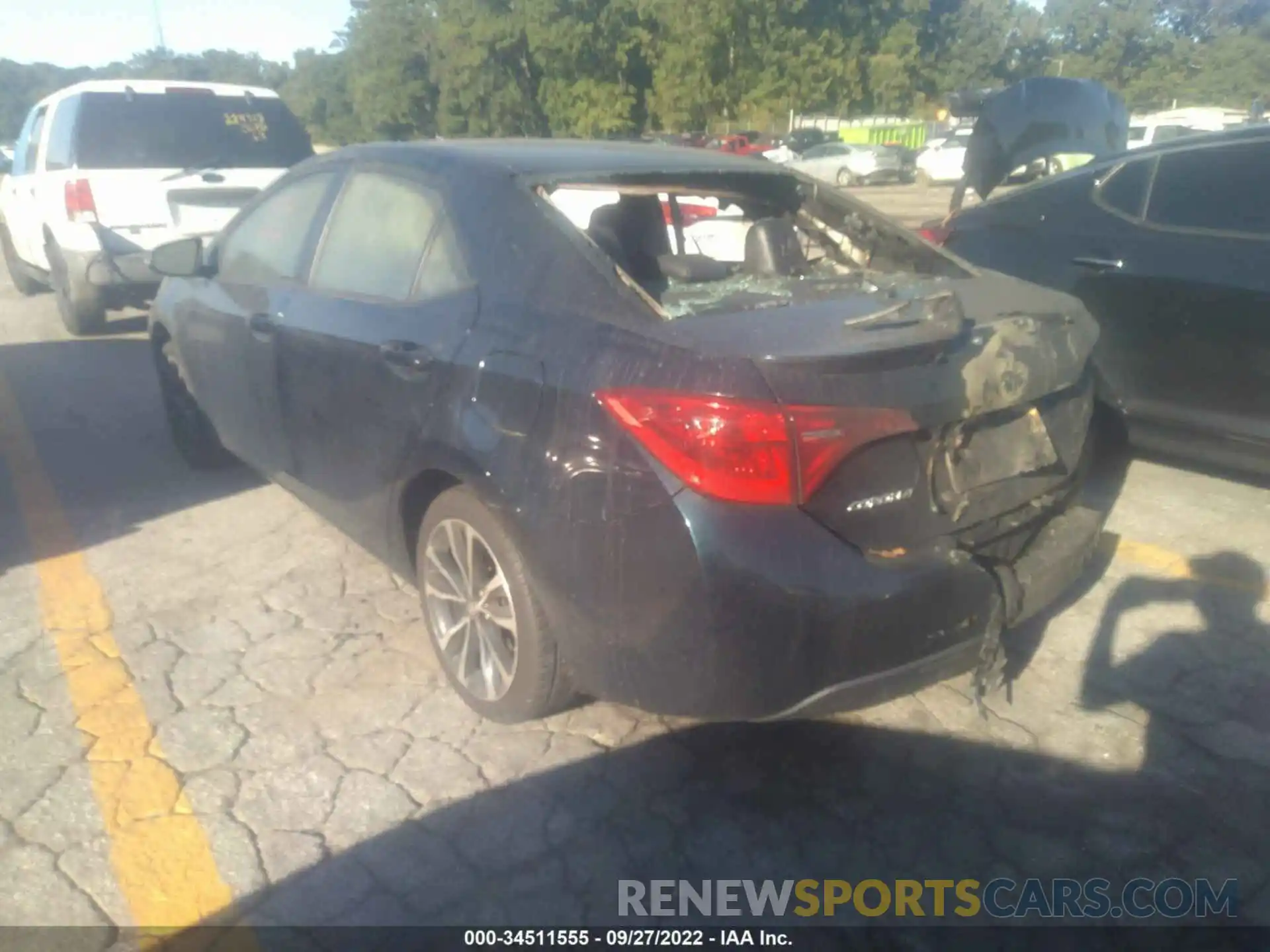 3 Photograph of a damaged car 5YFBURHE3KP914107 TOYOTA COROLLA 2019