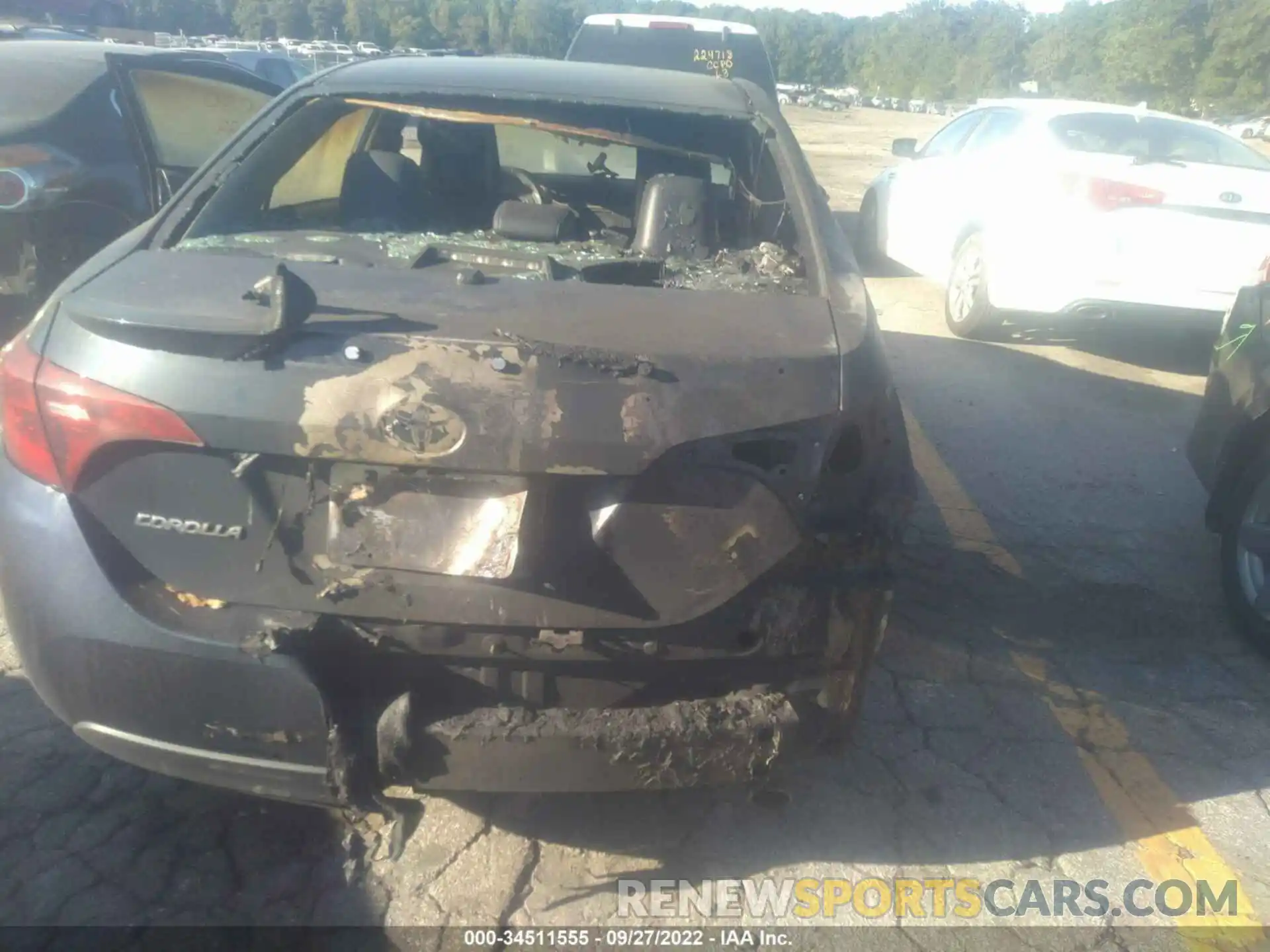 6 Photograph of a damaged car 5YFBURHE3KP914107 TOYOTA COROLLA 2019