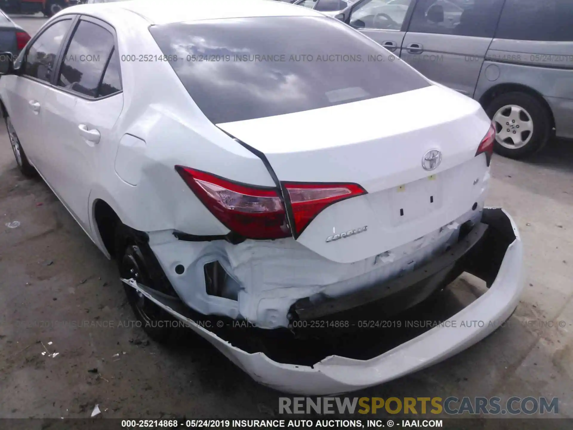 6 Photograph of a damaged car 5YFBURHE3KP914303 TOYOTA COROLLA 2019