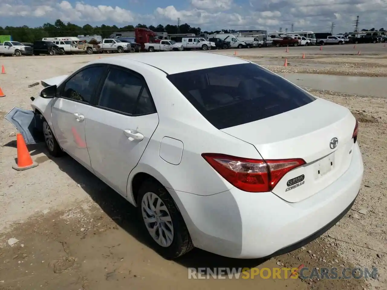 3 Photograph of a damaged car 5YFBURHE3KP914334 TOYOTA COROLLA 2019