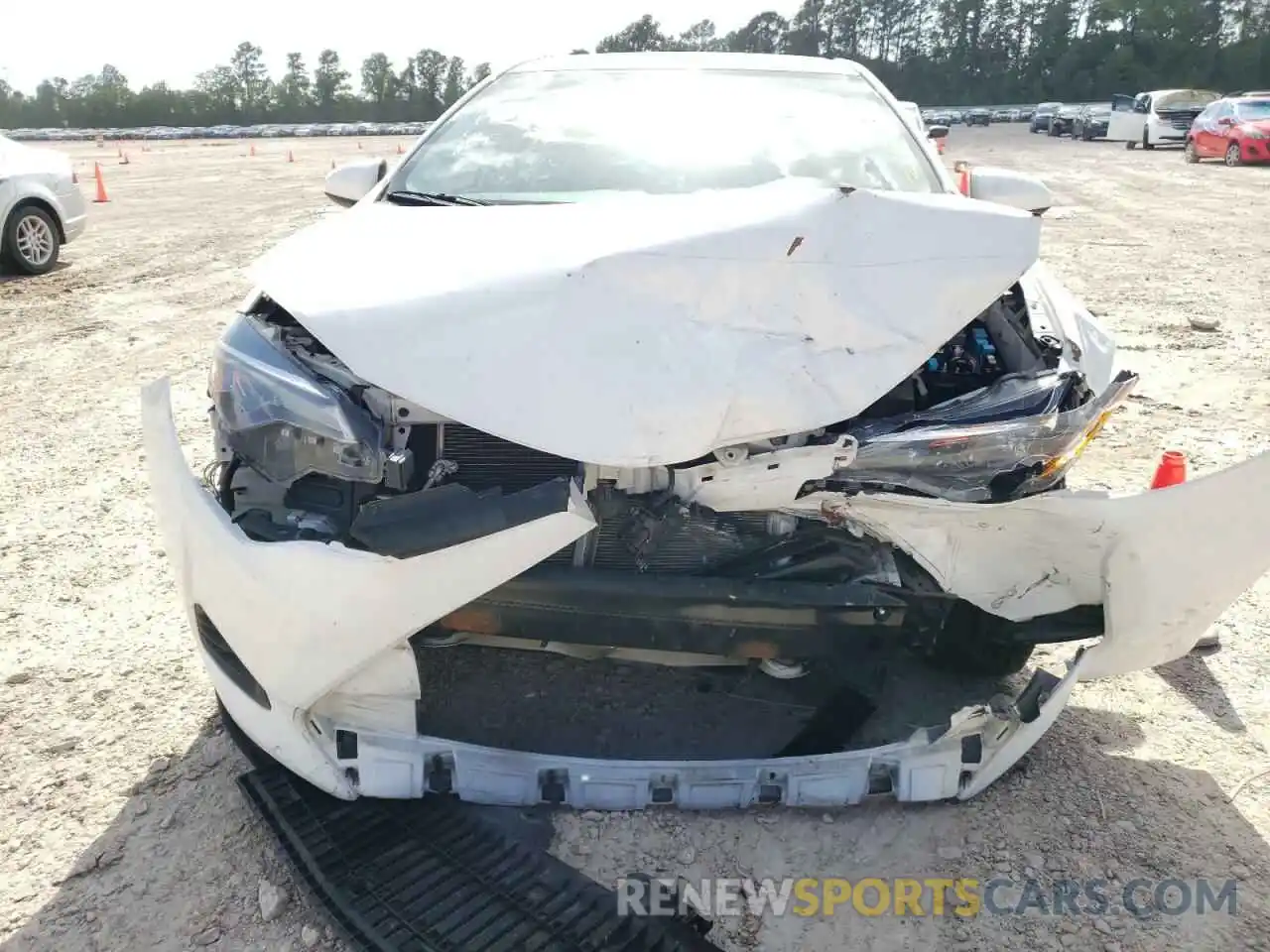 9 Photograph of a damaged car 5YFBURHE3KP914334 TOYOTA COROLLA 2019