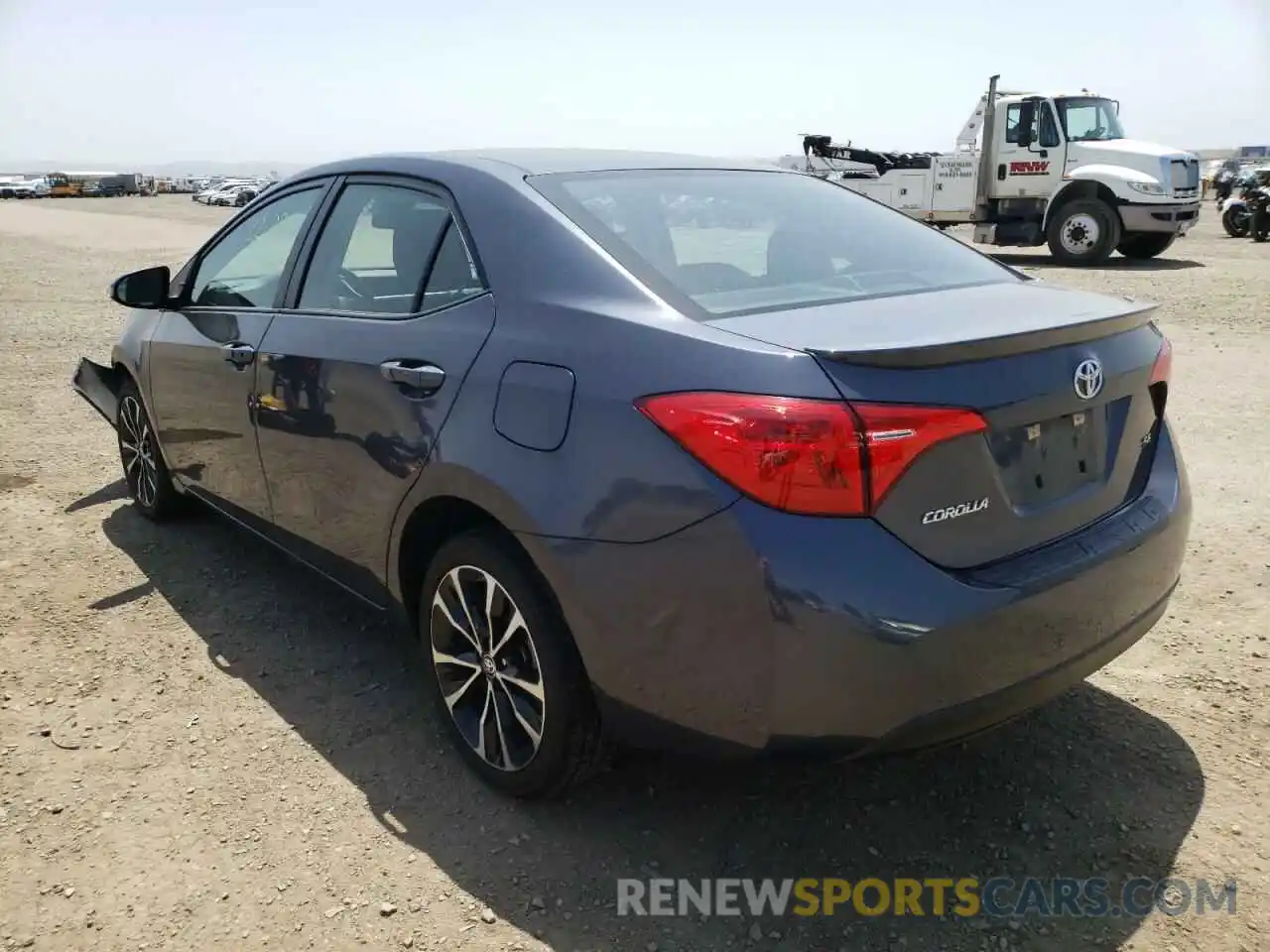 3 Photograph of a damaged car 5YFBURHE3KP915452 TOYOTA COROLLA 2019