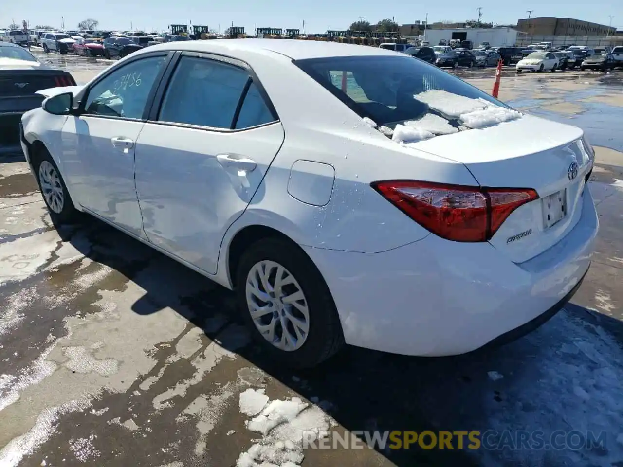 3 Photograph of a damaged car 5YFBURHE3KP916939 TOYOTA COROLLA 2019