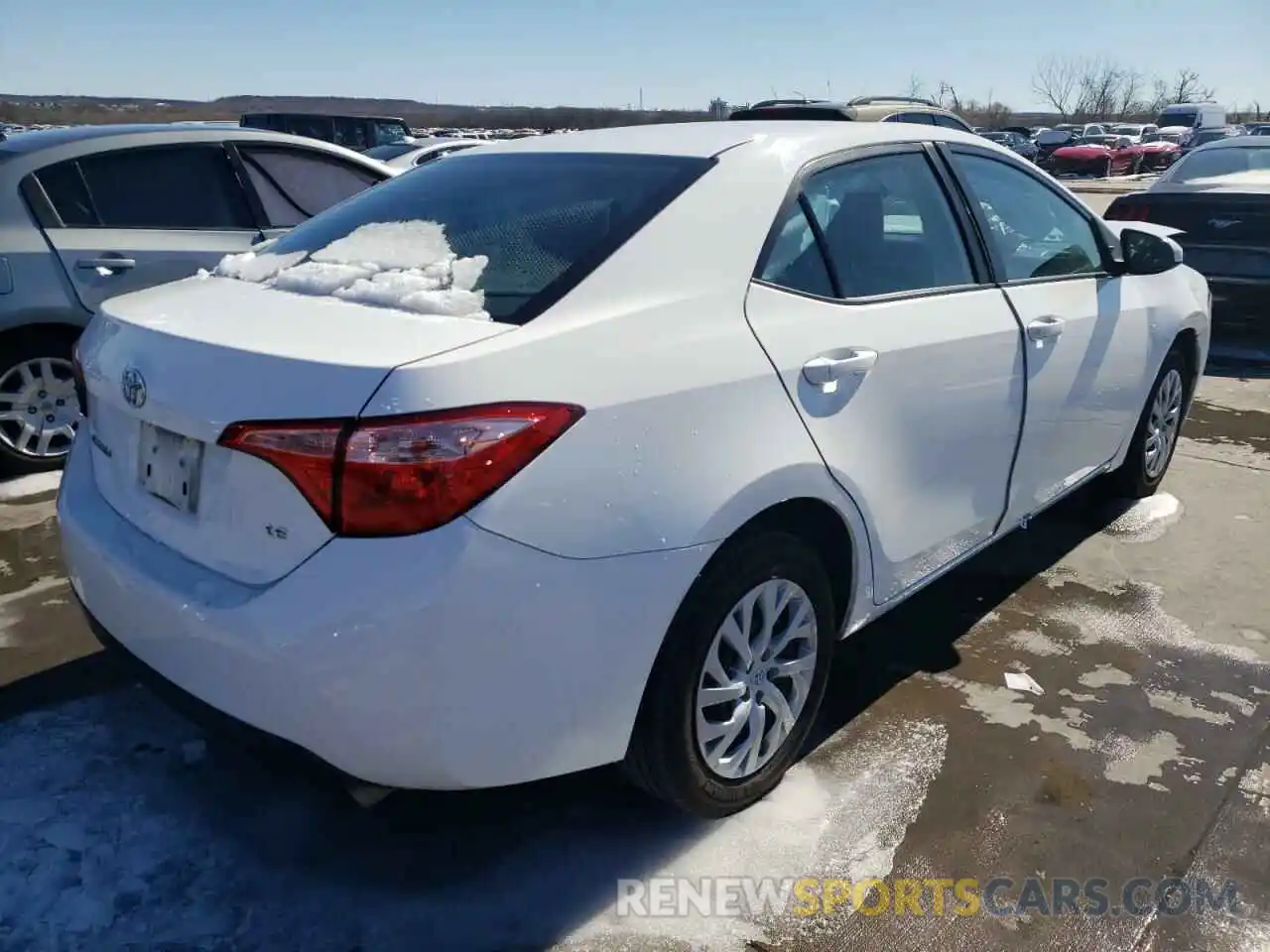 4 Photograph of a damaged car 5YFBURHE3KP916939 TOYOTA COROLLA 2019