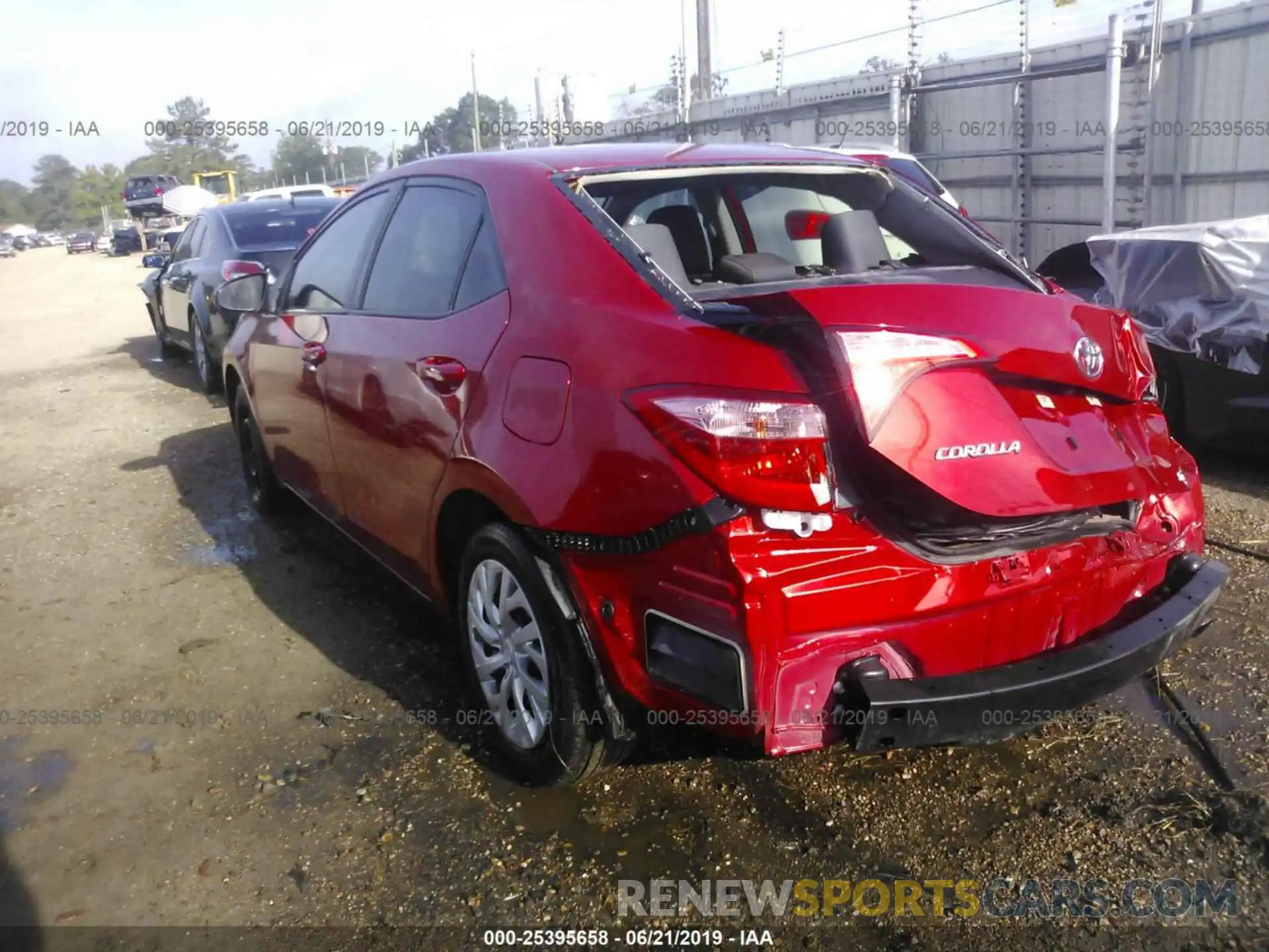 3 Photograph of a damaged car 5YFBURHE3KP918318 TOYOTA COROLLA 2019