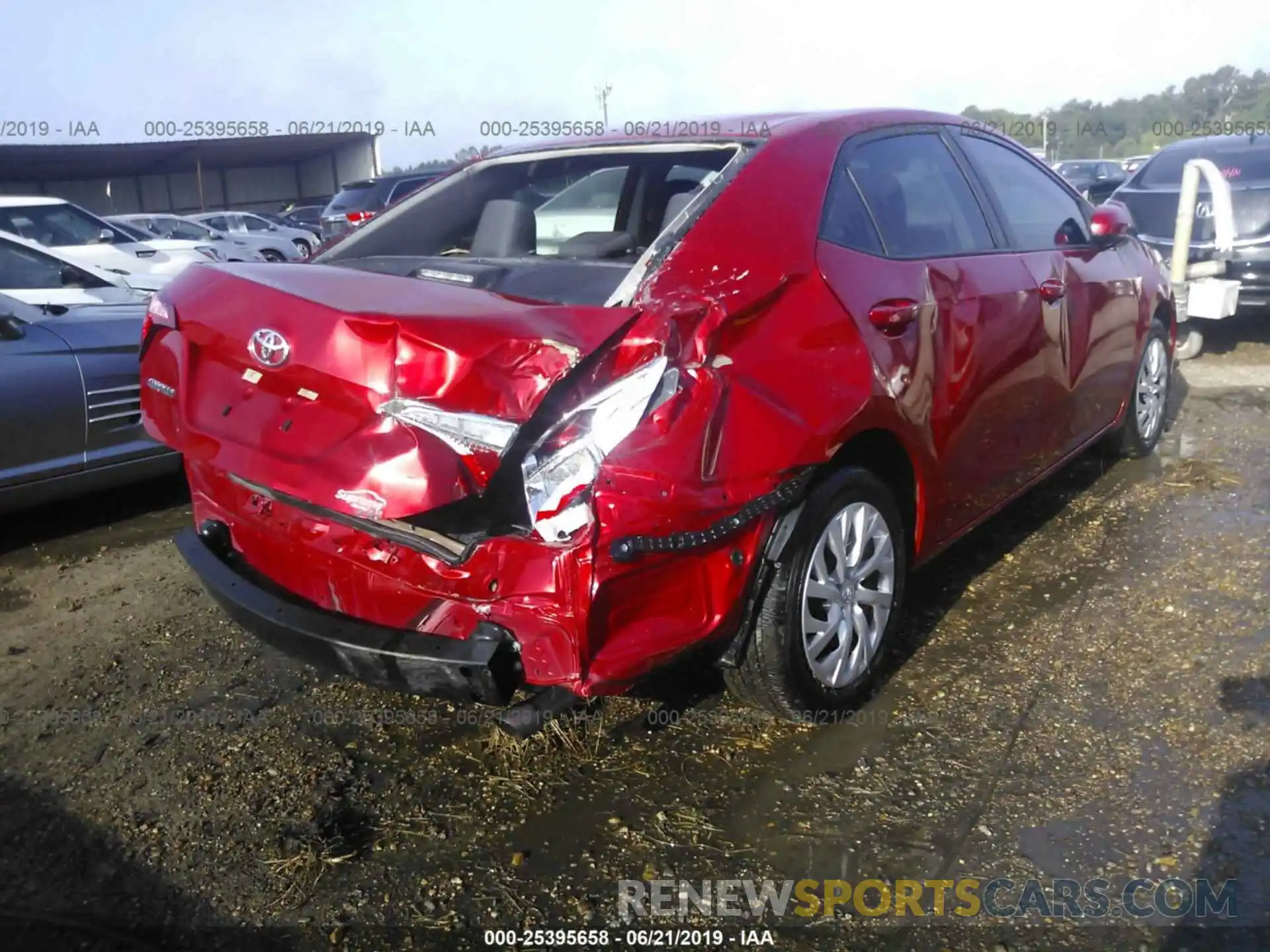 4 Photograph of a damaged car 5YFBURHE3KP918318 TOYOTA COROLLA 2019