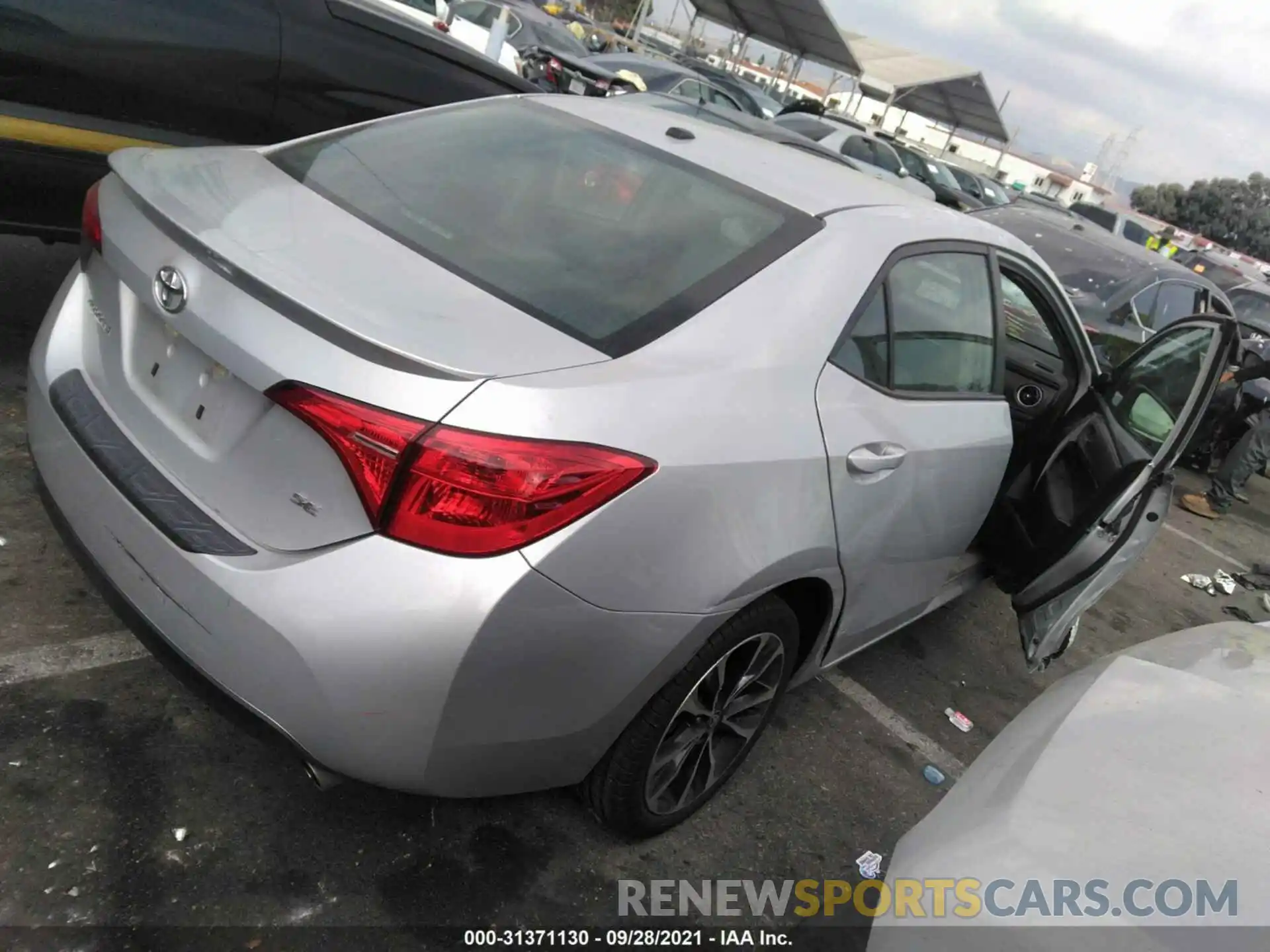 4 Photograph of a damaged car 5YFBURHE3KP919386 TOYOTA COROLLA 2019