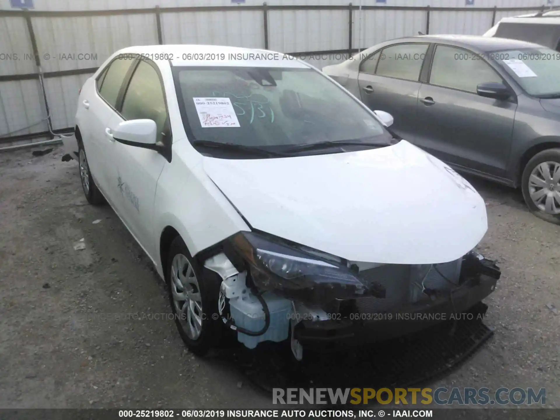 1 Photograph of a damaged car 5YFBURHE3KP920019 TOYOTA COROLLA 2019