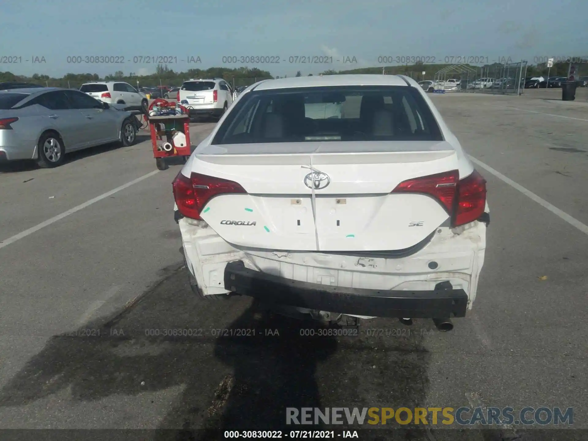 6 Photograph of a damaged car 5YFBURHE3KP920294 TOYOTA COROLLA 2019