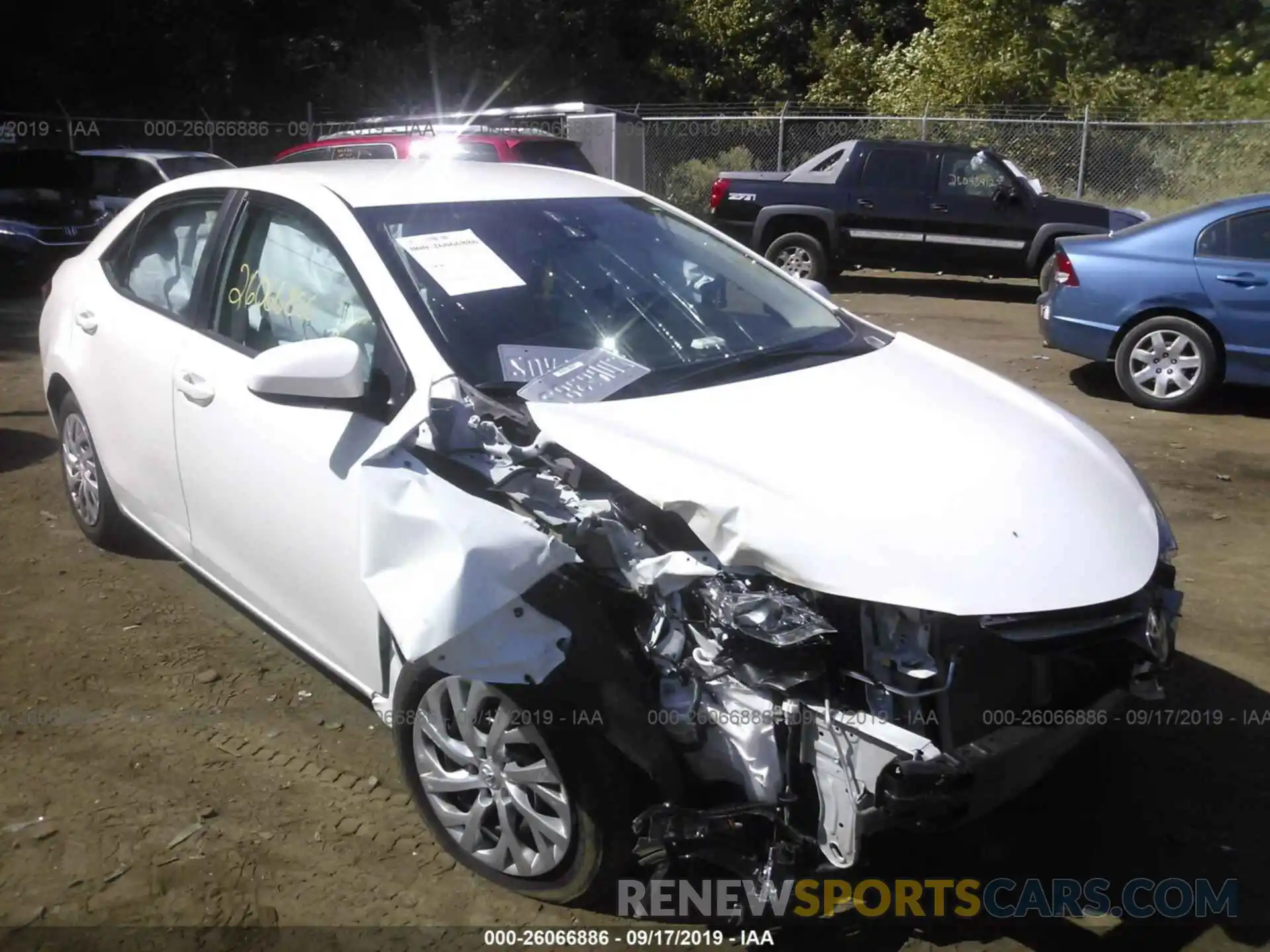 1 Photograph of a damaged car 5YFBURHE3KP920716 TOYOTA COROLLA 2019