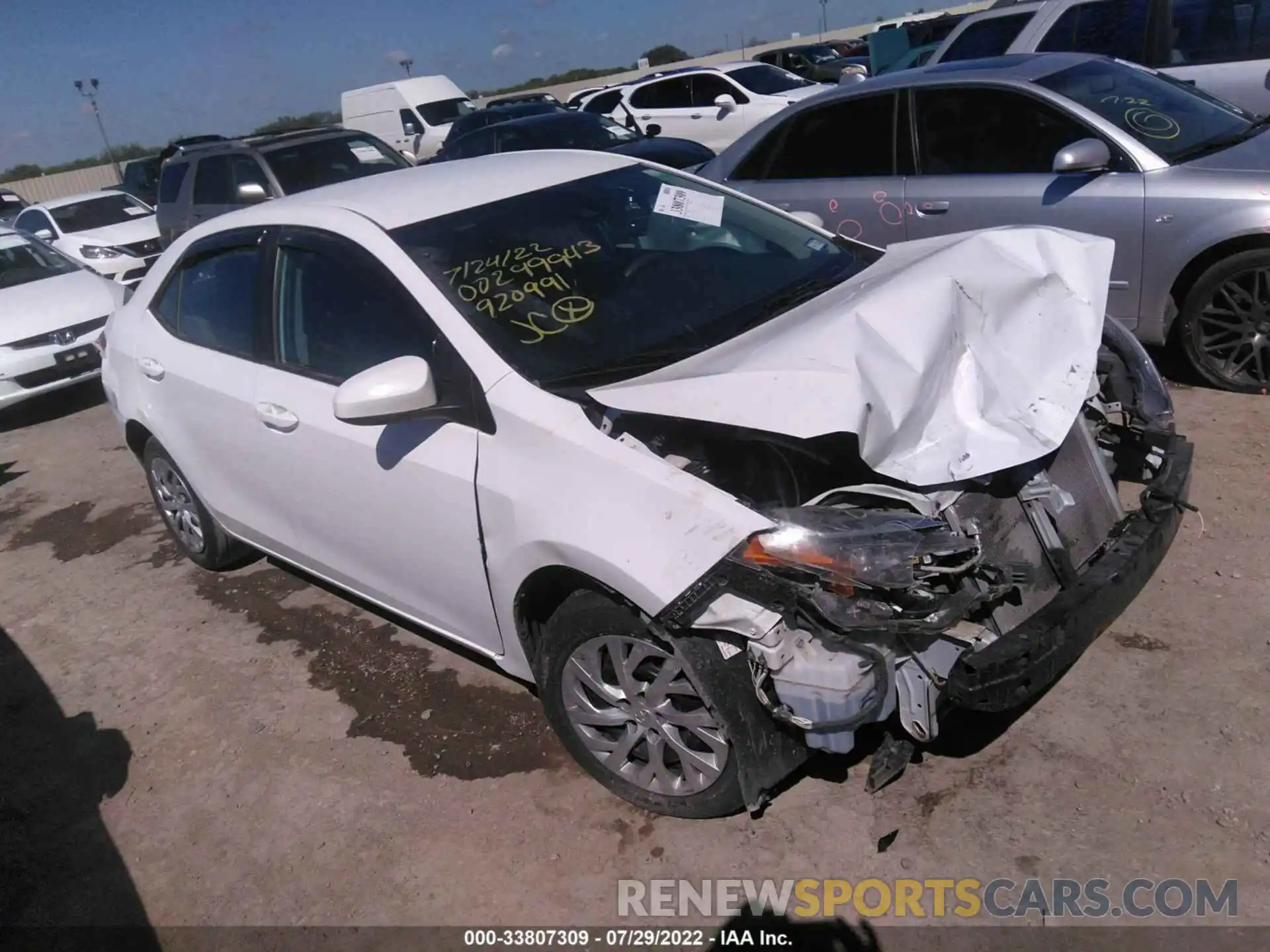 1 Photograph of a damaged car 5YFBURHE3KP920991 TOYOTA COROLLA 2019