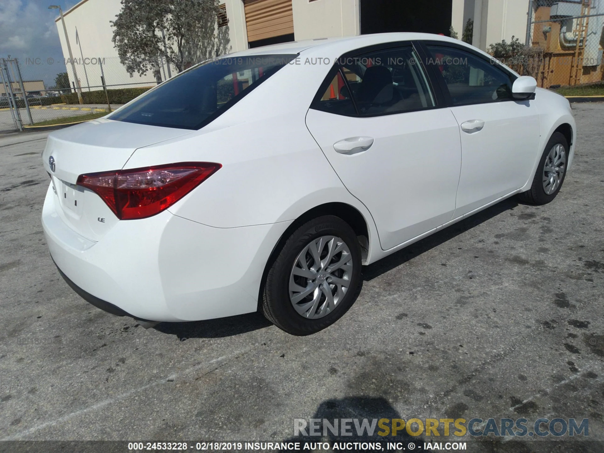 4 Photograph of a damaged car 5YFBURHE3KP921199 TOYOTA COROLLA 2019