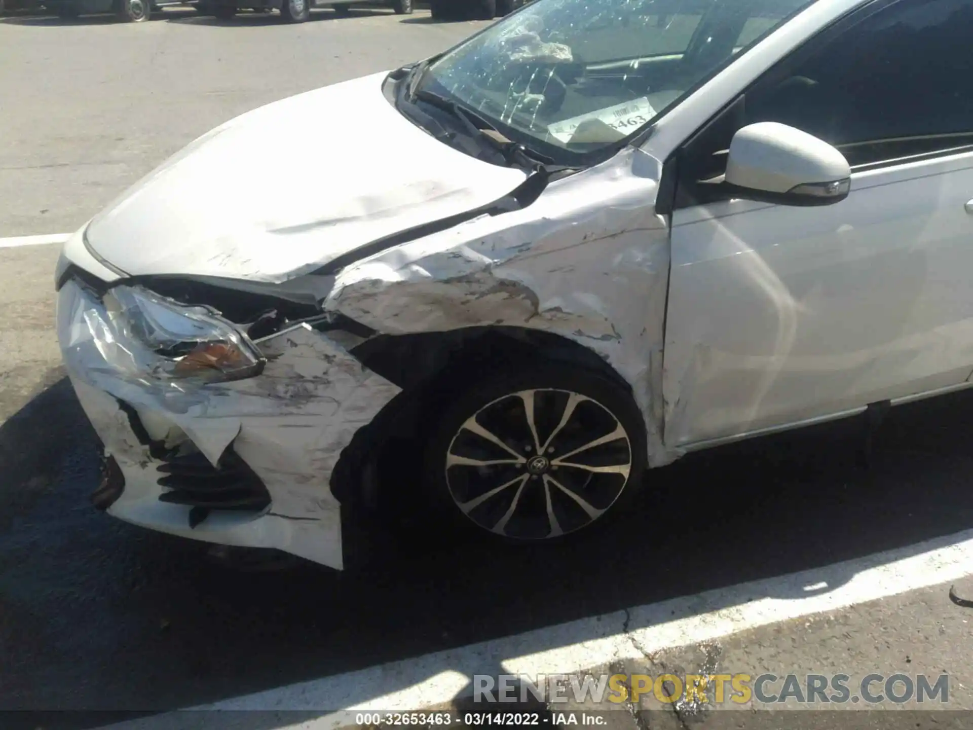 6 Photograph of a damaged car 5YFBURHE3KP922563 TOYOTA COROLLA 2019