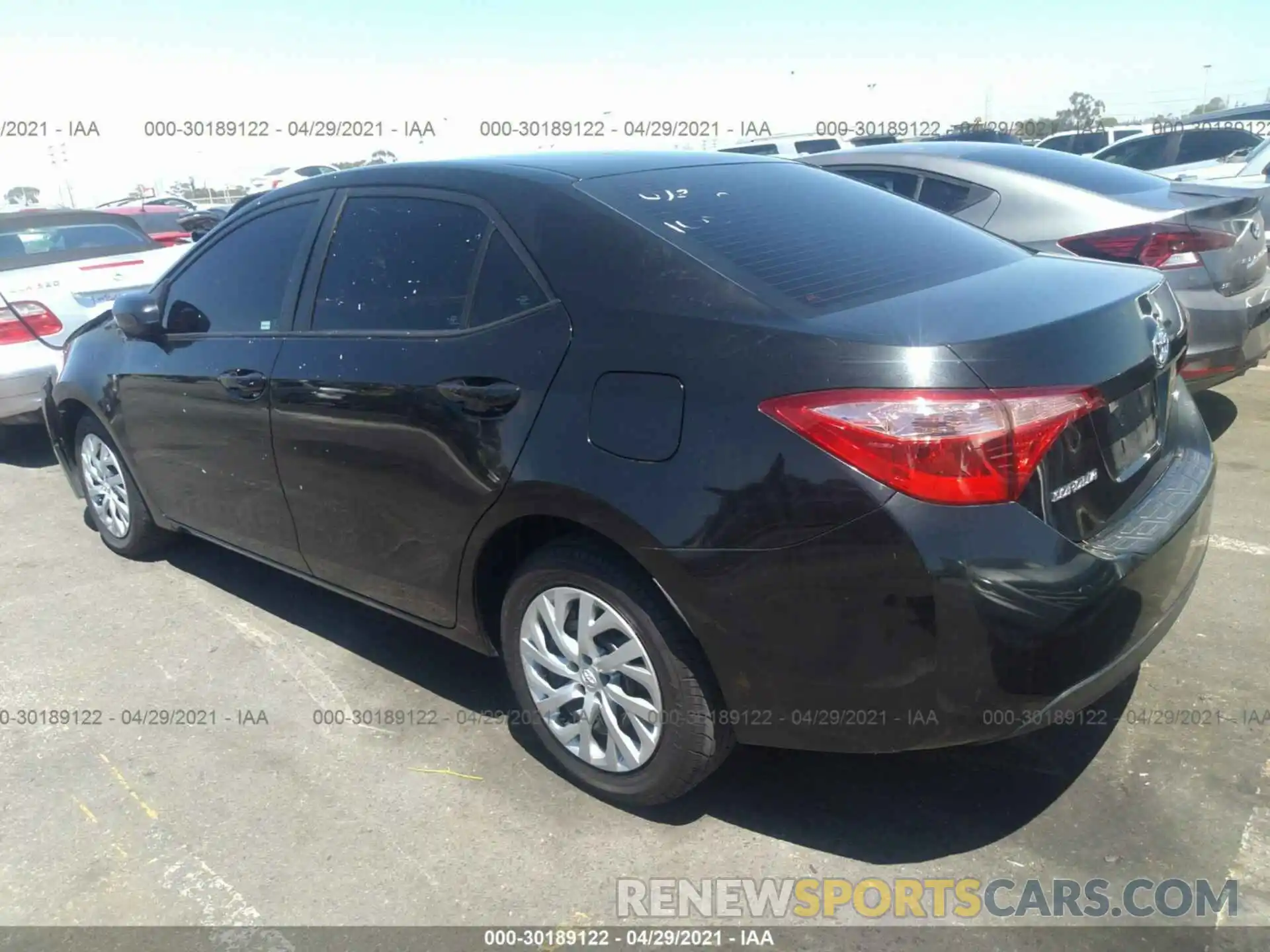 3 Photograph of a damaged car 5YFBURHE3KP923101 TOYOTA COROLLA 2019