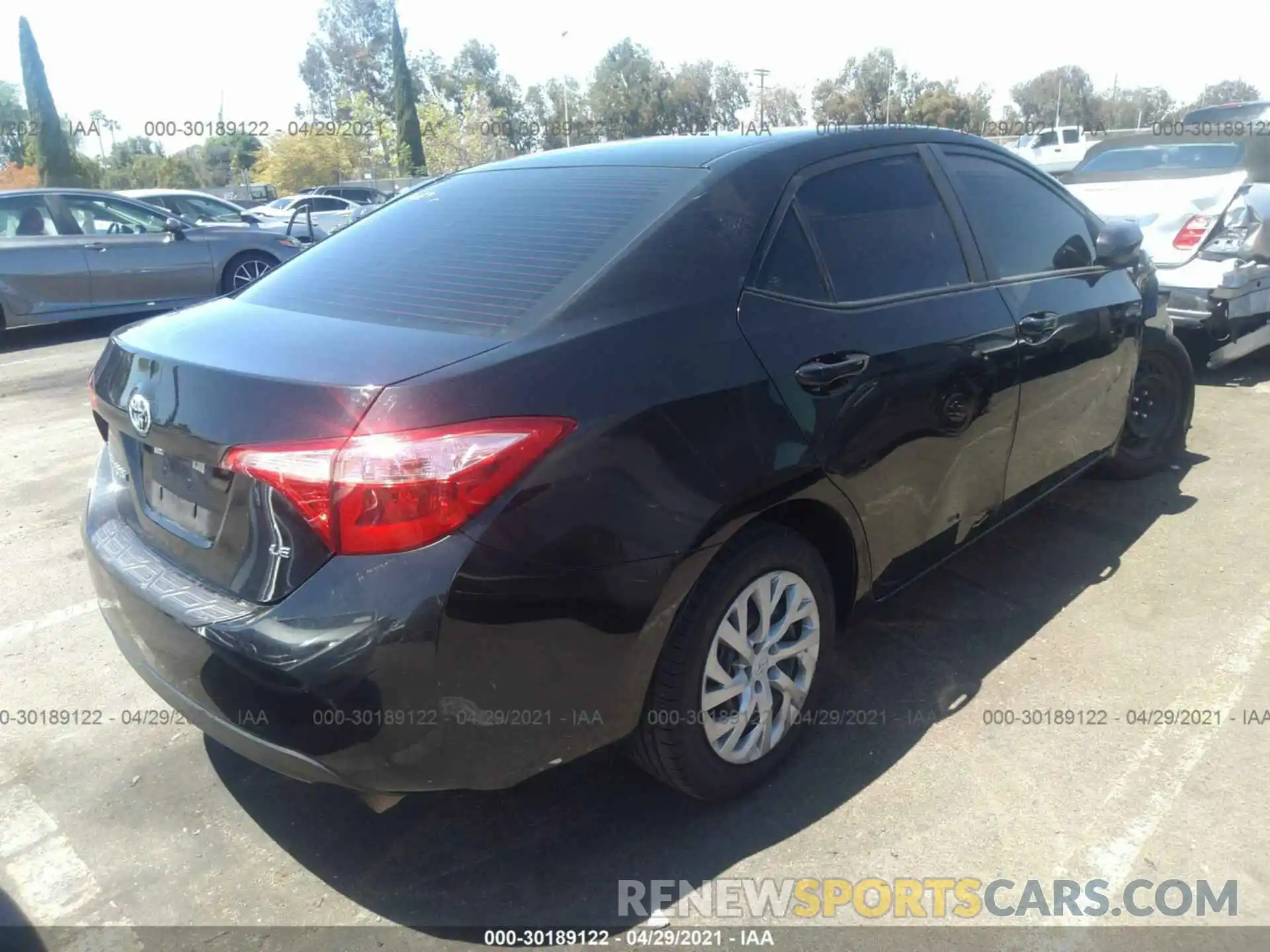 4 Photograph of a damaged car 5YFBURHE3KP923101 TOYOTA COROLLA 2019