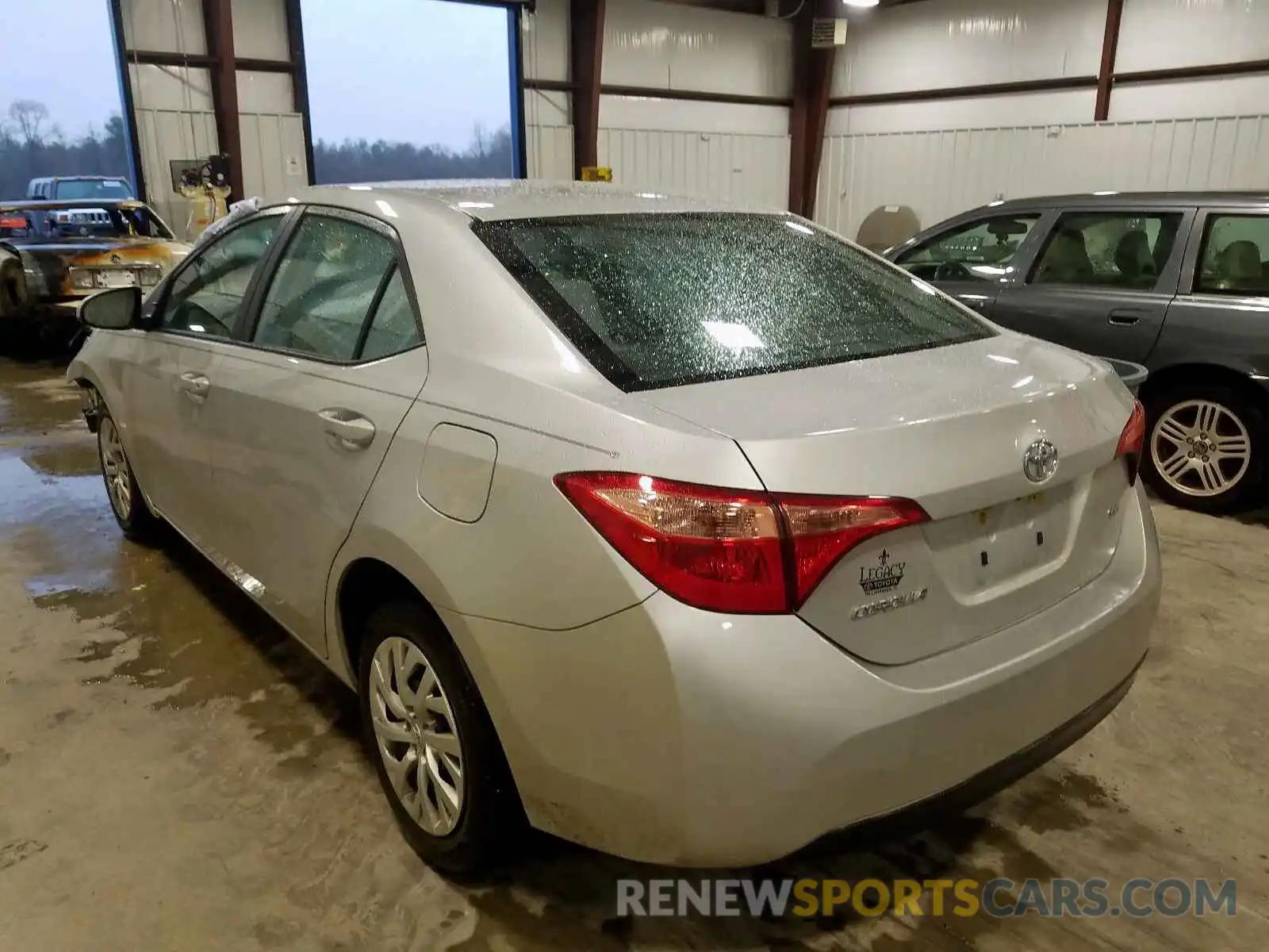 3 Photograph of a damaged car 5YFBURHE3KP923874 TOYOTA COROLLA 2019