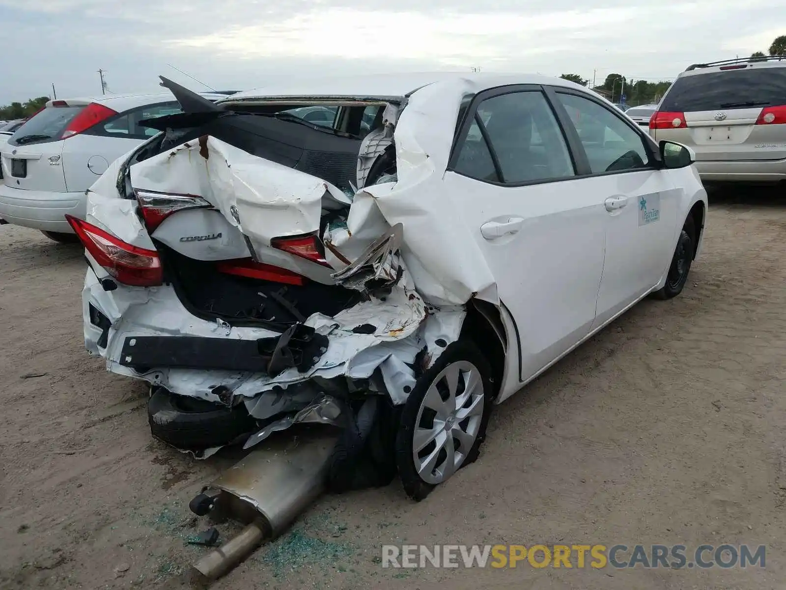 4 Photograph of a damaged car 5YFBURHE3KP924863 TOYOTA COROLLA 2019