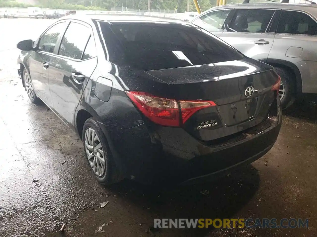 3 Photograph of a damaged car 5YFBURHE3KP925544 TOYOTA COROLLA 2019