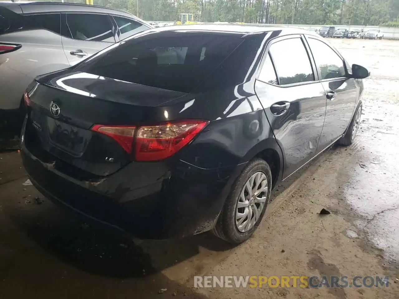 4 Photograph of a damaged car 5YFBURHE3KP925544 TOYOTA COROLLA 2019