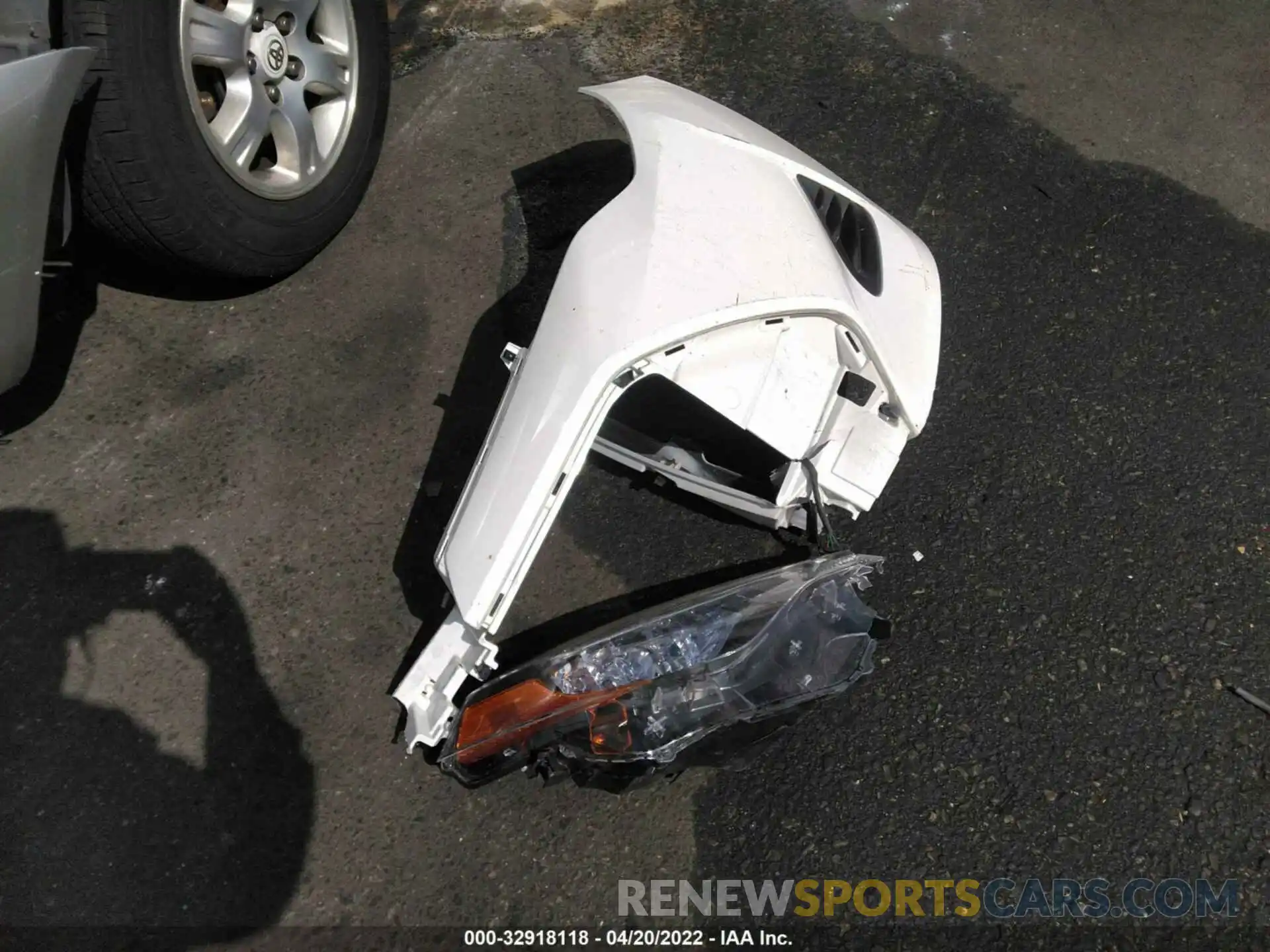 12 Photograph of a damaged car 5YFBURHE3KP926029 TOYOTA COROLLA 2019