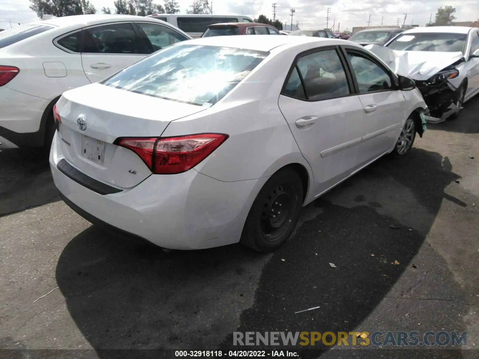 4 Photograph of a damaged car 5YFBURHE3KP926029 TOYOTA COROLLA 2019