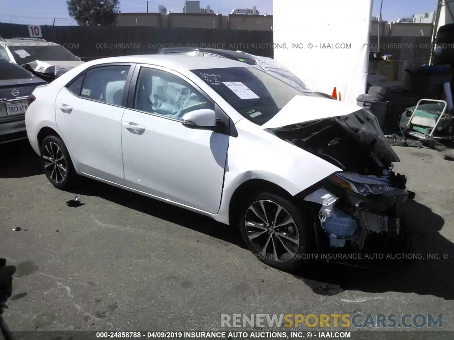 1 Photograph of a damaged car 5YFBURHE3KP926354 TOYOTA COROLLA 2019