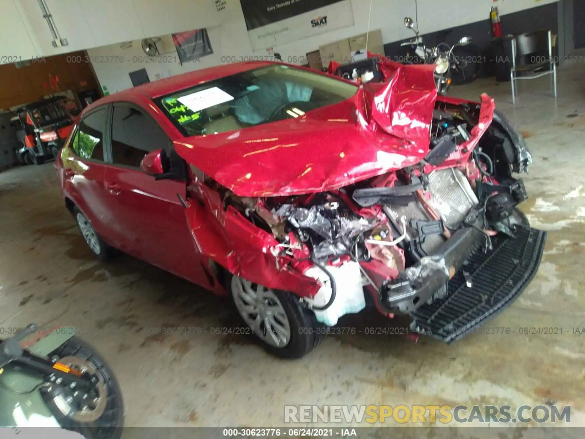 1 Photograph of a damaged car 5YFBURHE3KP926533 TOYOTA COROLLA 2019