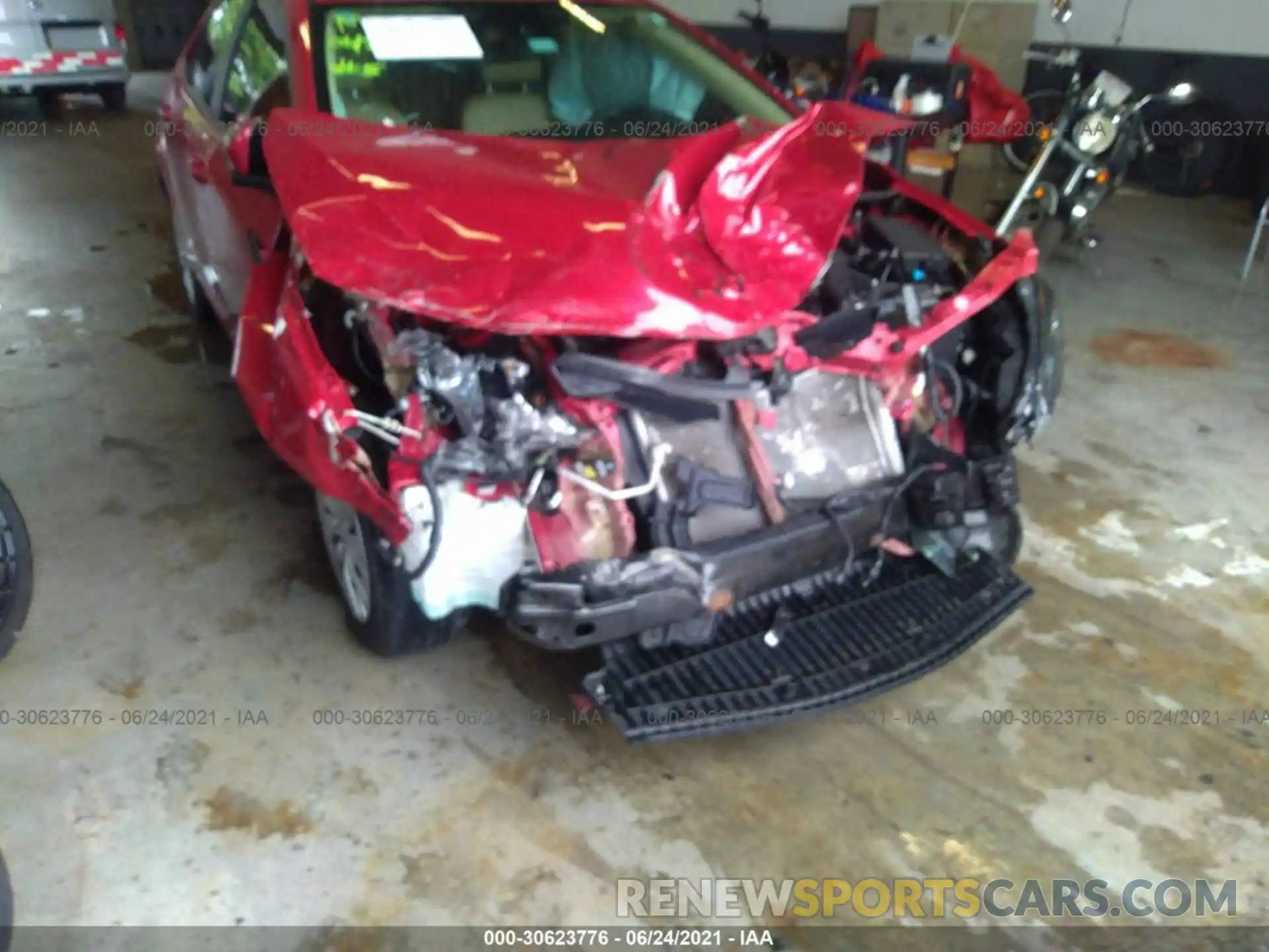 6 Photograph of a damaged car 5YFBURHE3KP926533 TOYOTA COROLLA 2019