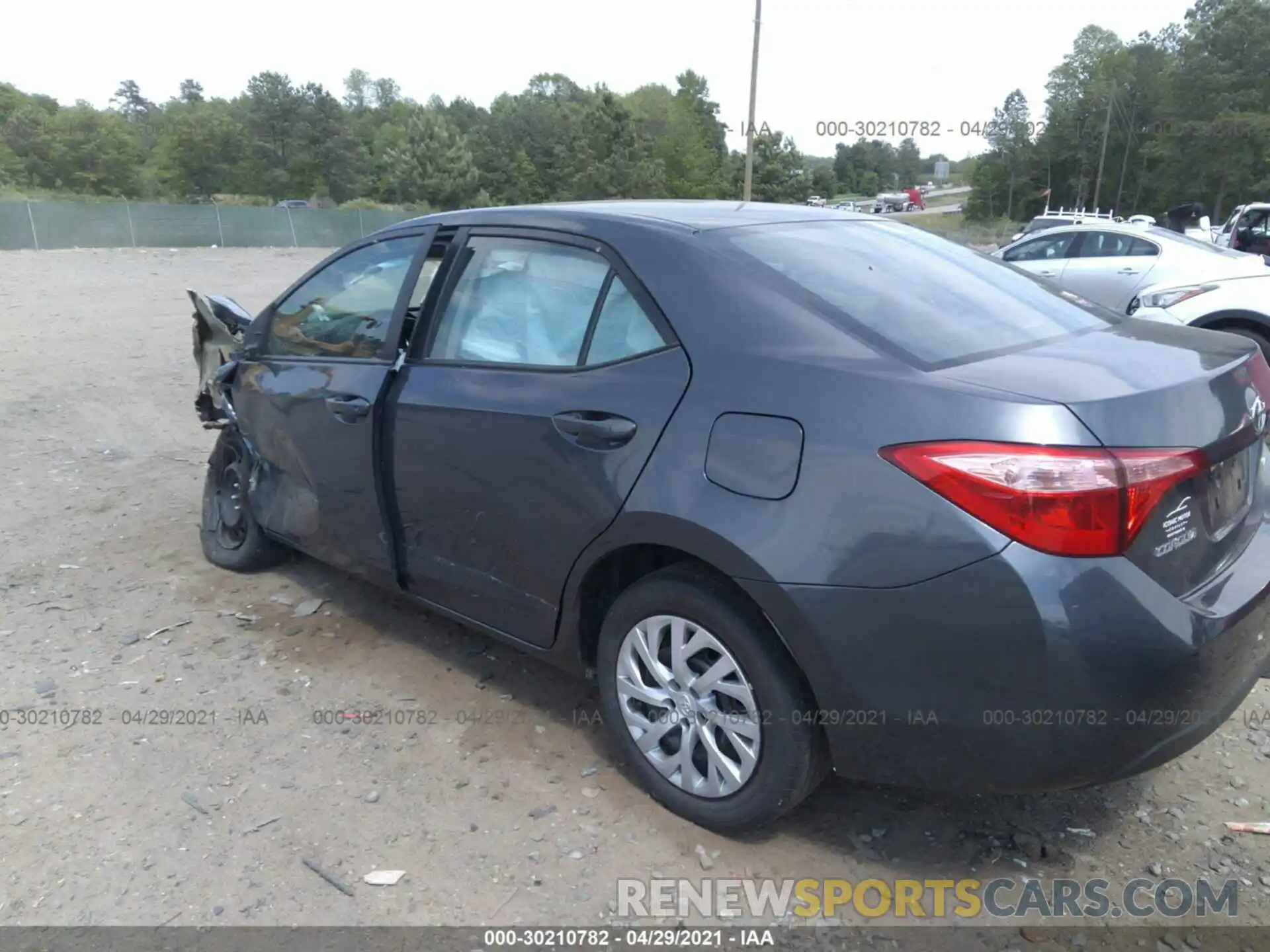 3 Photograph of a damaged car 5YFBURHE3KP927018 TOYOTA COROLLA 2019