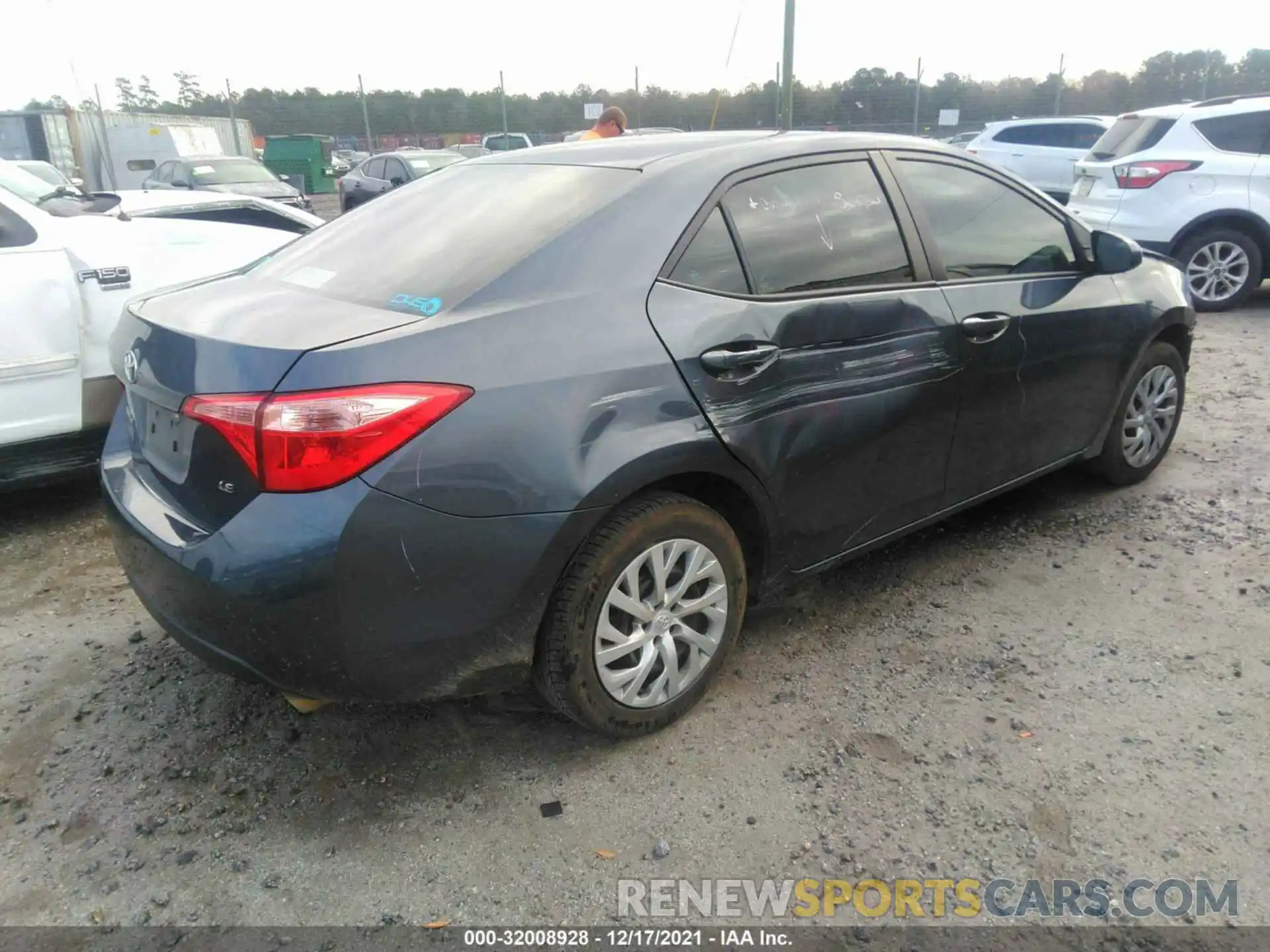 4 Photograph of a damaged car 5YFBURHE3KP927326 TOYOTA COROLLA 2019