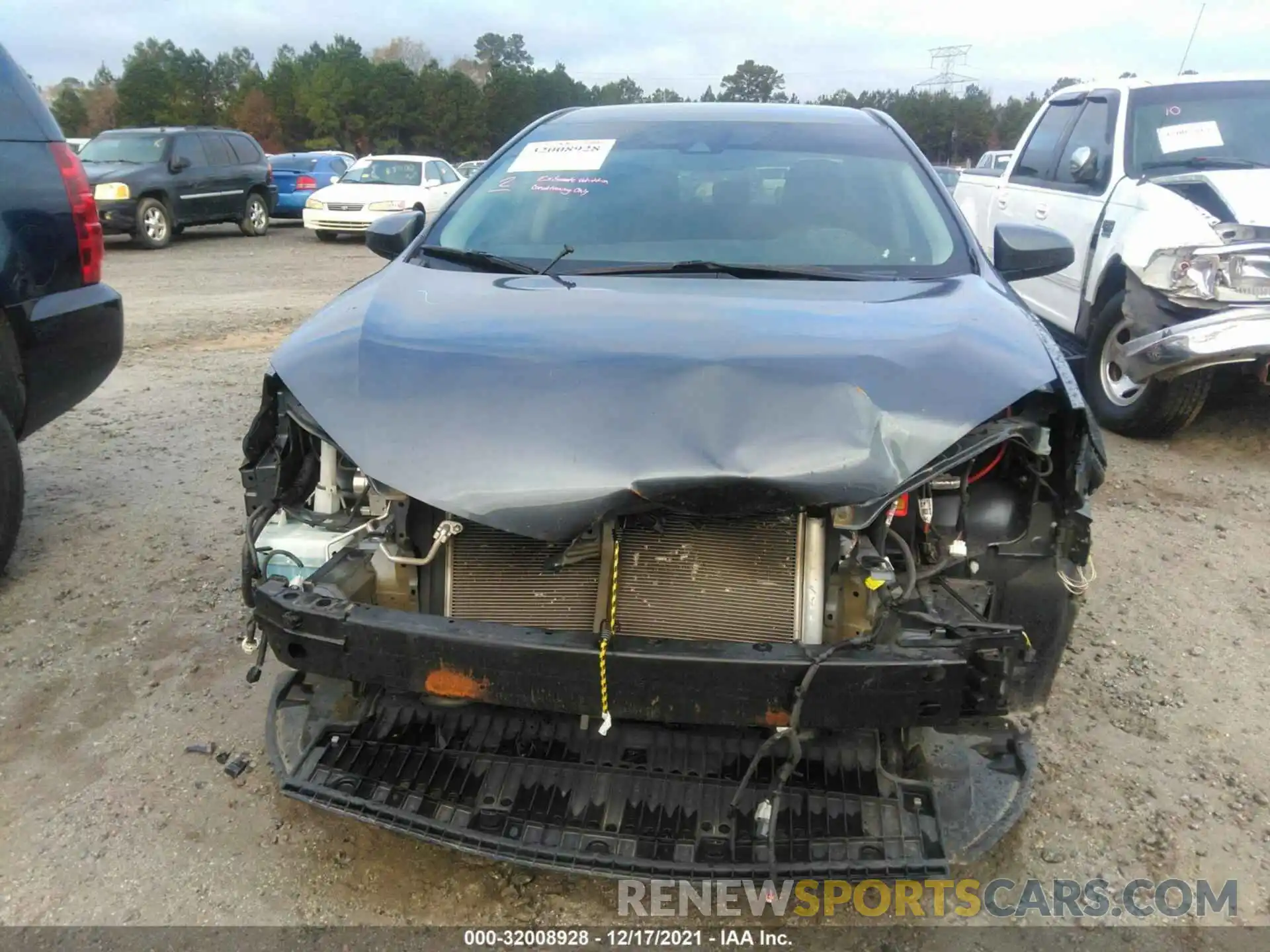 6 Photograph of a damaged car 5YFBURHE3KP927326 TOYOTA COROLLA 2019