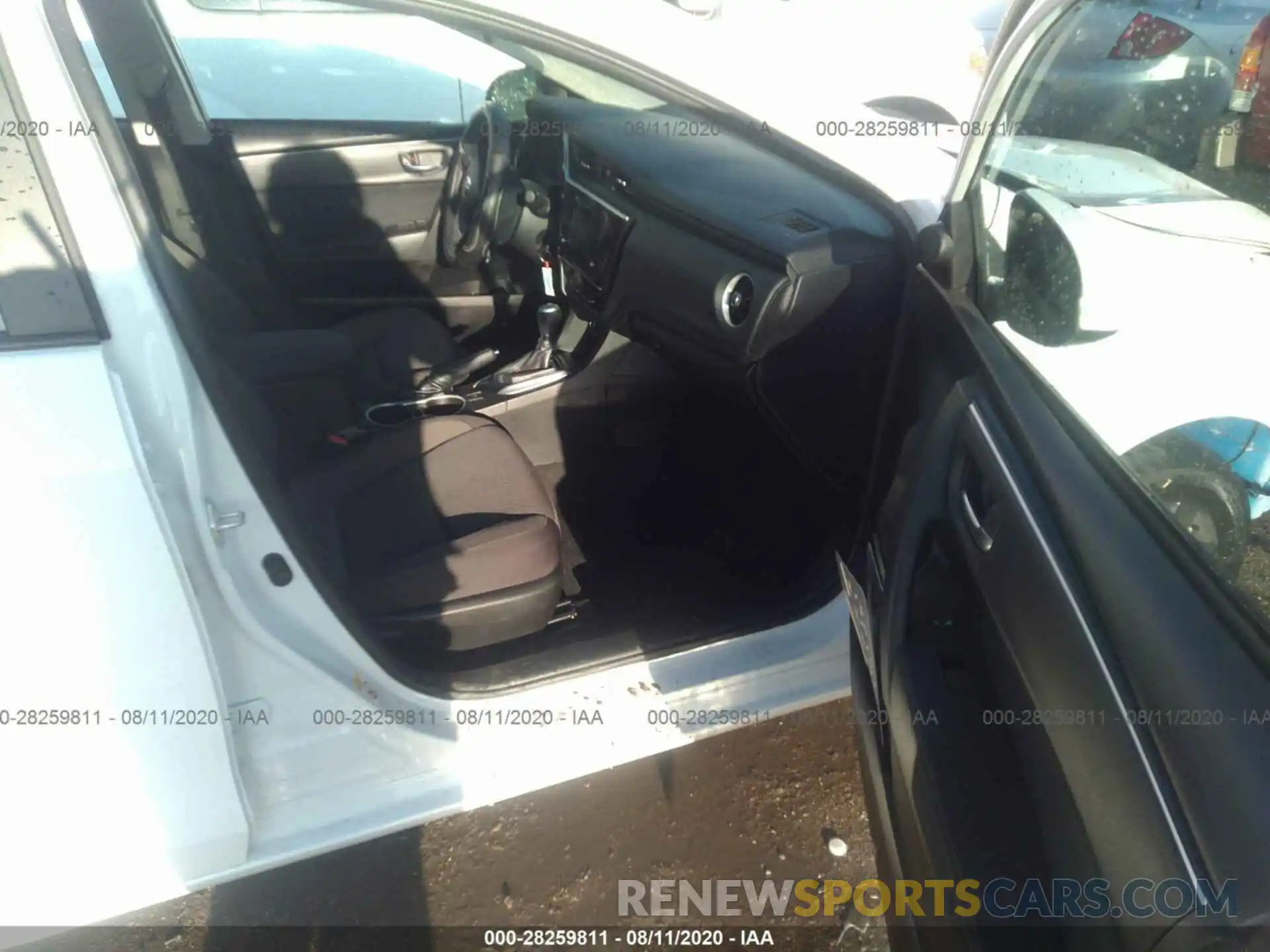 5 Photograph of a damaged car 5YFBURHE3KP928234 TOYOTA COROLLA 2019