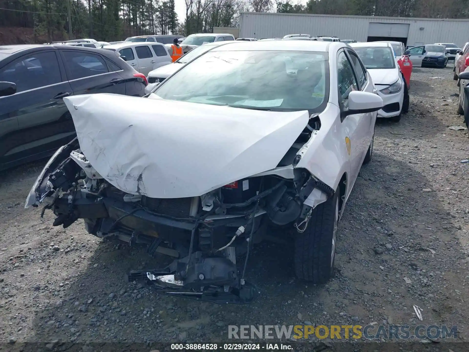 6 Photograph of a damaged car 5YFBURHE3KP928248 TOYOTA COROLLA 2019