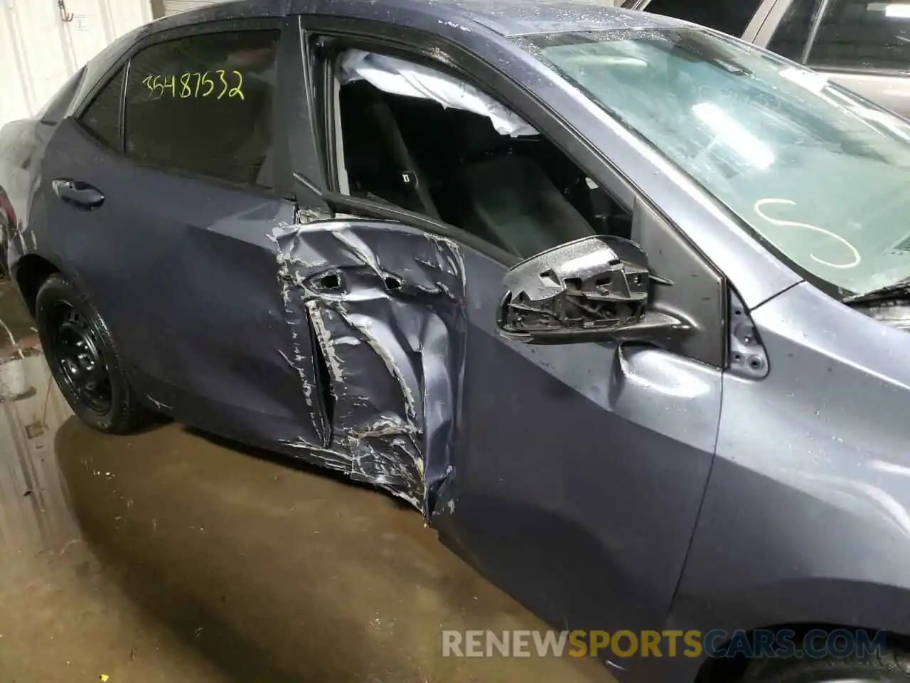 9 Photograph of a damaged car 5YFBURHE3KP928329 TOYOTA COROLLA 2019