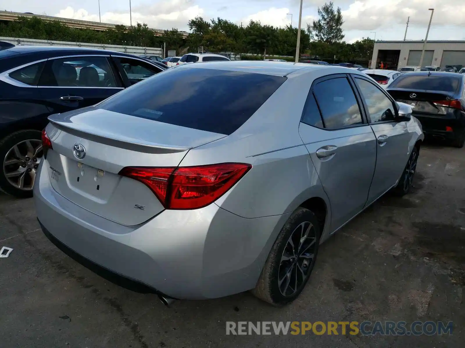 4 Photograph of a damaged car 5YFBURHE3KP929738 TOYOTA COROLLA 2019