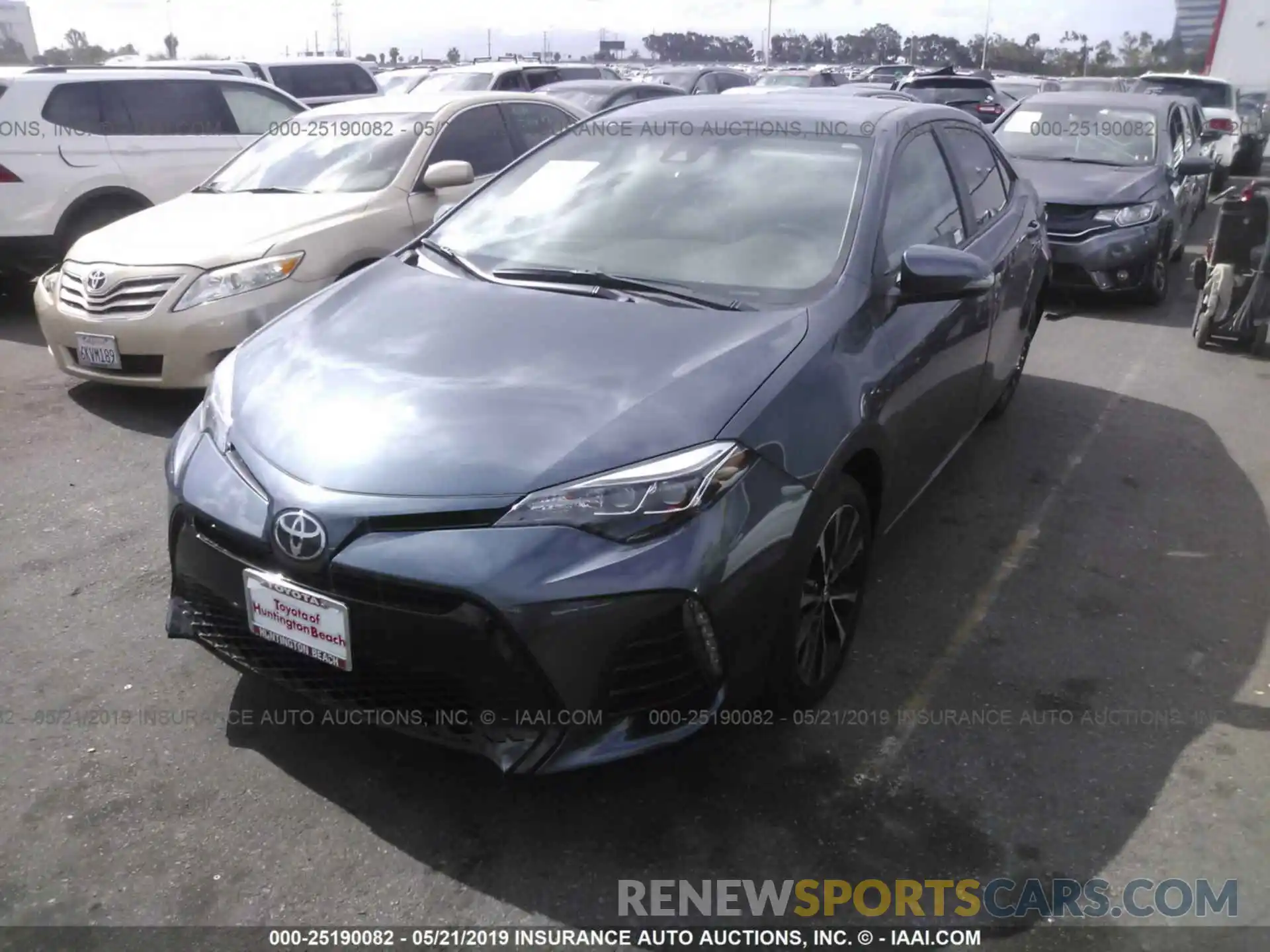 2 Photograph of a damaged car 5YFBURHE3KP929979 TOYOTA COROLLA 2019