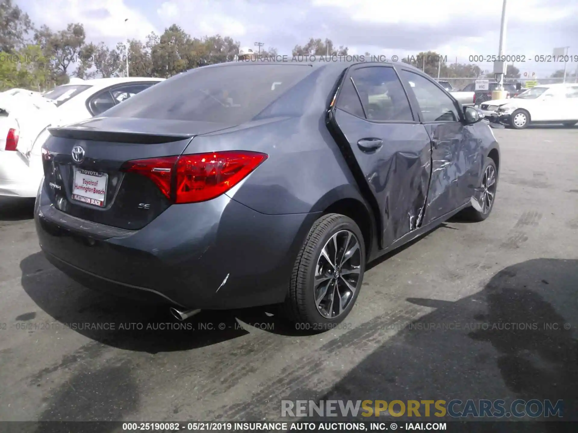 4 Photograph of a damaged car 5YFBURHE3KP929979 TOYOTA COROLLA 2019