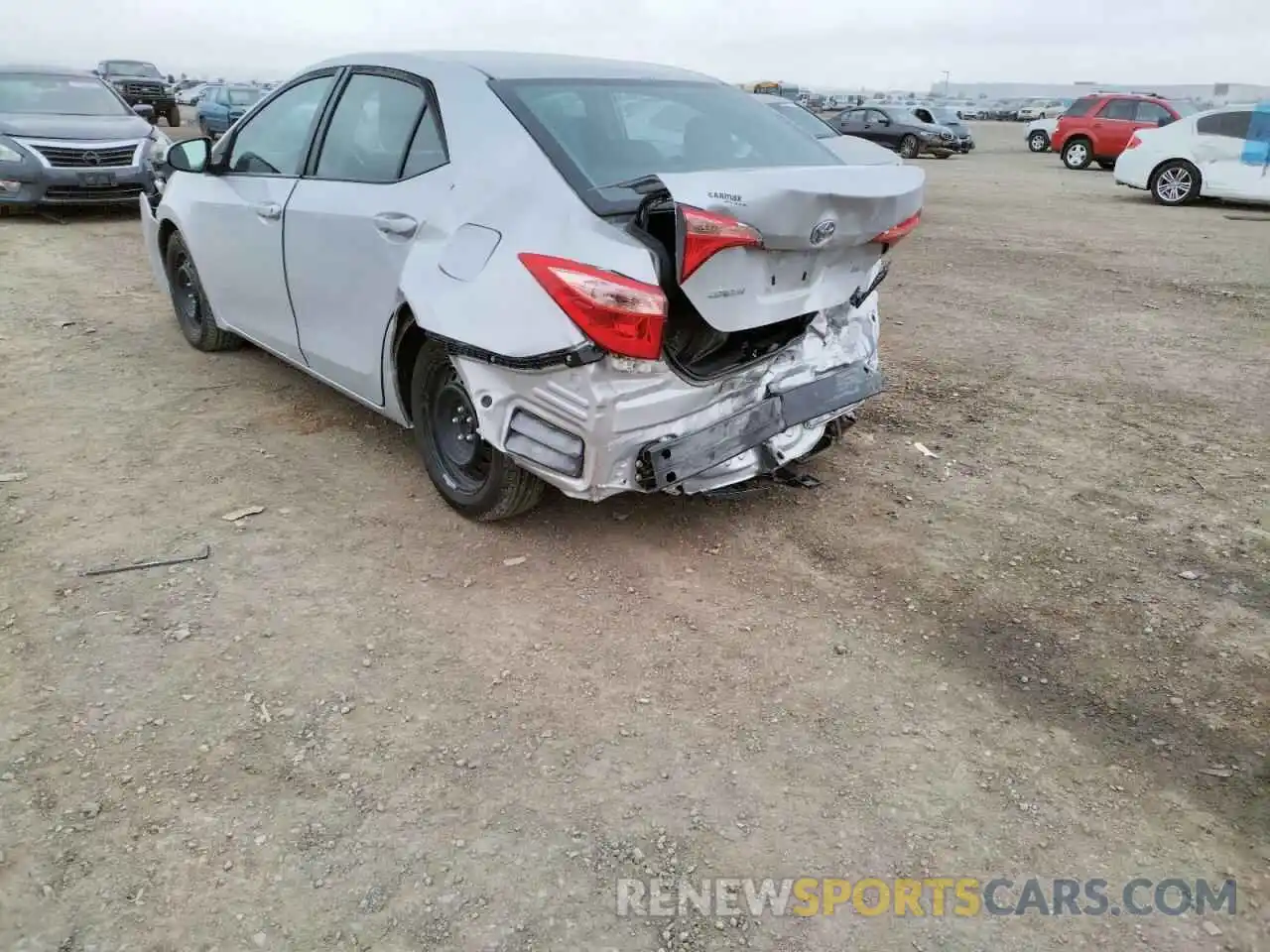 3 Photograph of a damaged car 5YFBURHE3KP931022 TOYOTA COROLLA 2019