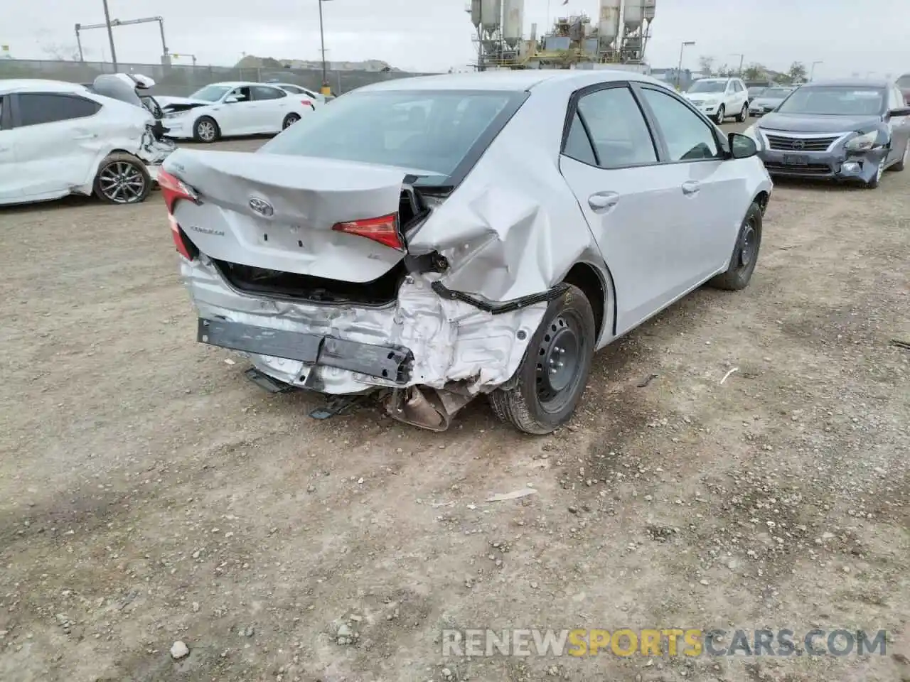 4 Photograph of a damaged car 5YFBURHE3KP931022 TOYOTA COROLLA 2019